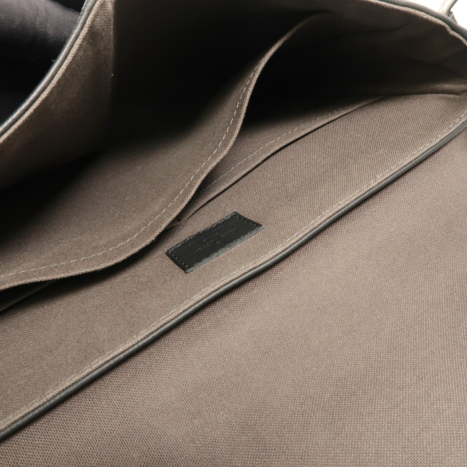 LOUIS VUITTON Monogram Eclipse District PM肩背袋