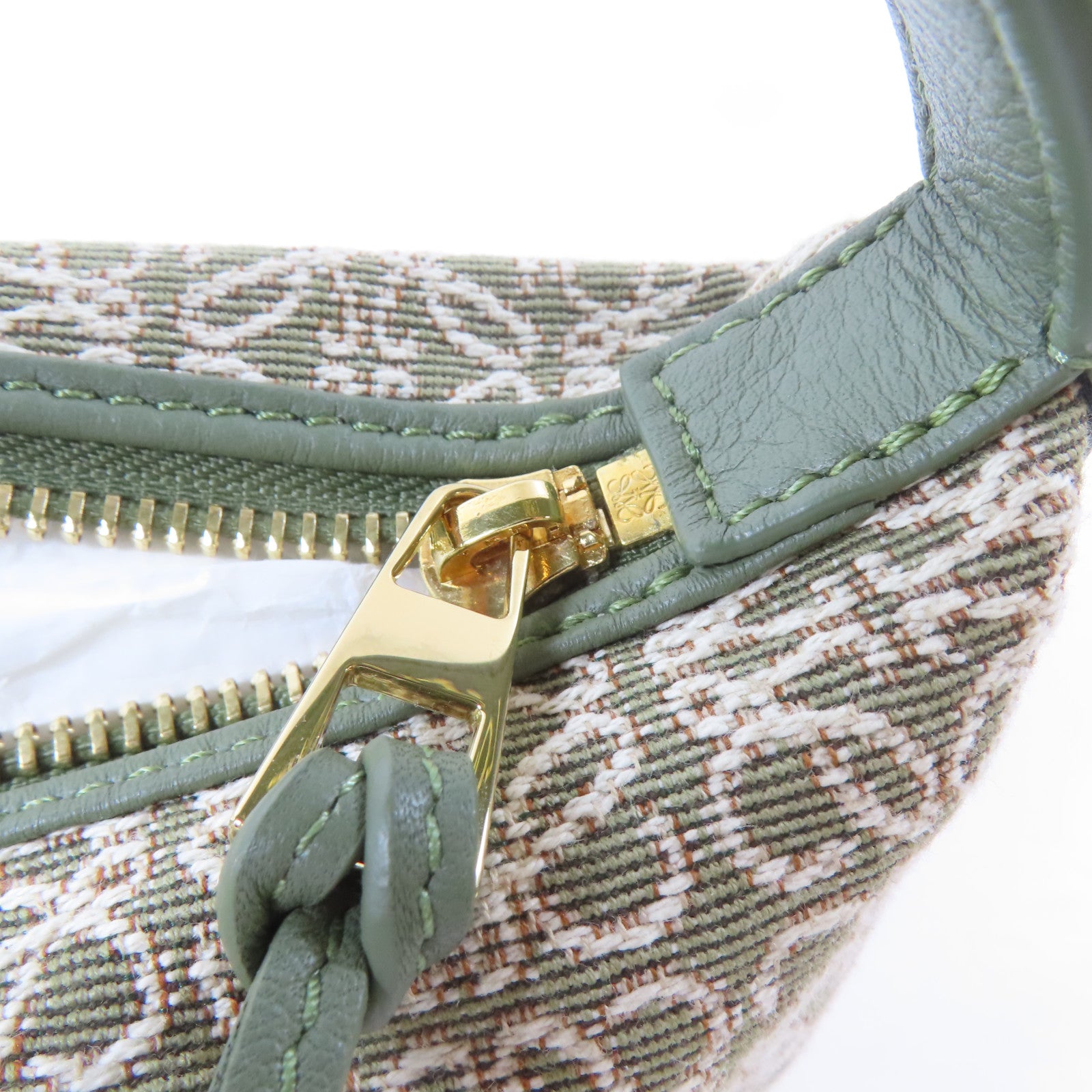 LOEWE 帆布Cubi Hand Bag金扣手挽袋綠色