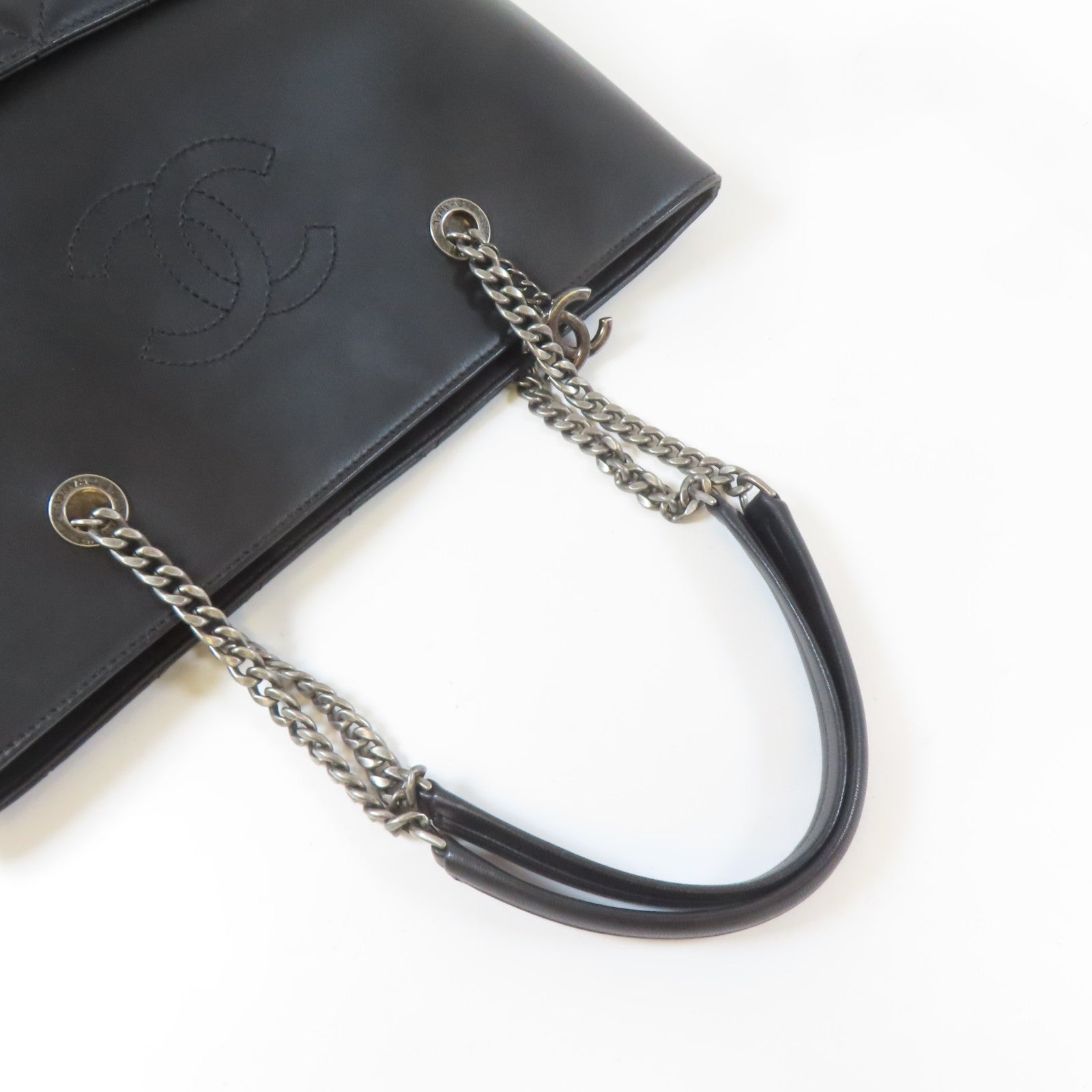 CHANEL 【激減優惠】菱格牛皮皮革Tote Bag銀扣肩背袋黑色