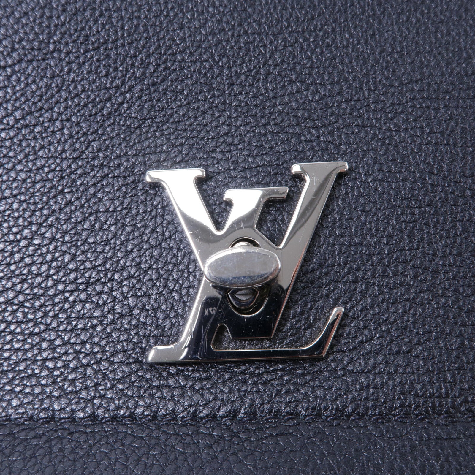 LOUIS VUITTON 牛皮皮革Lockme II手挽肩背兩用袋