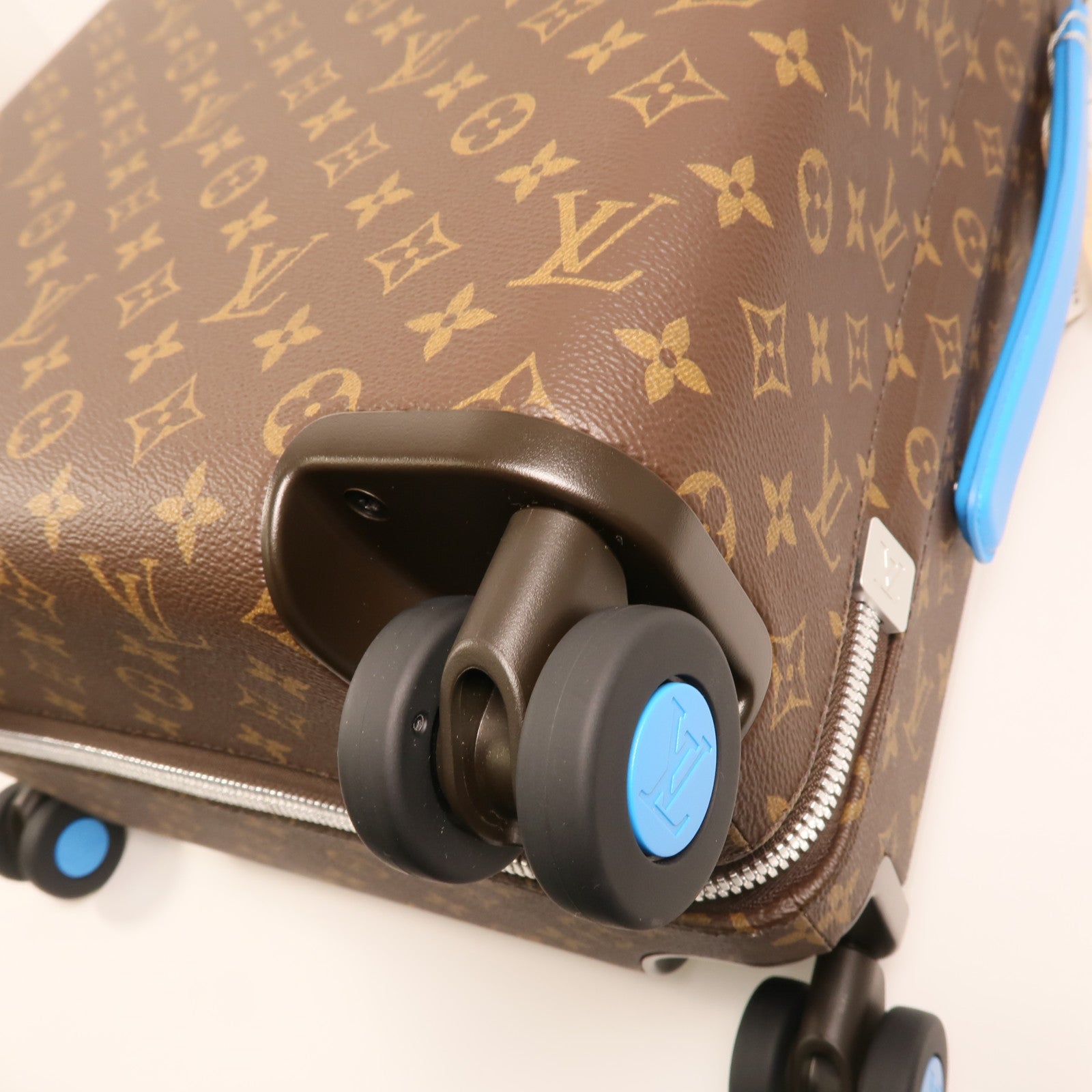 LOUIS VUITTON Monogram Horizon 55銀扣行李箱