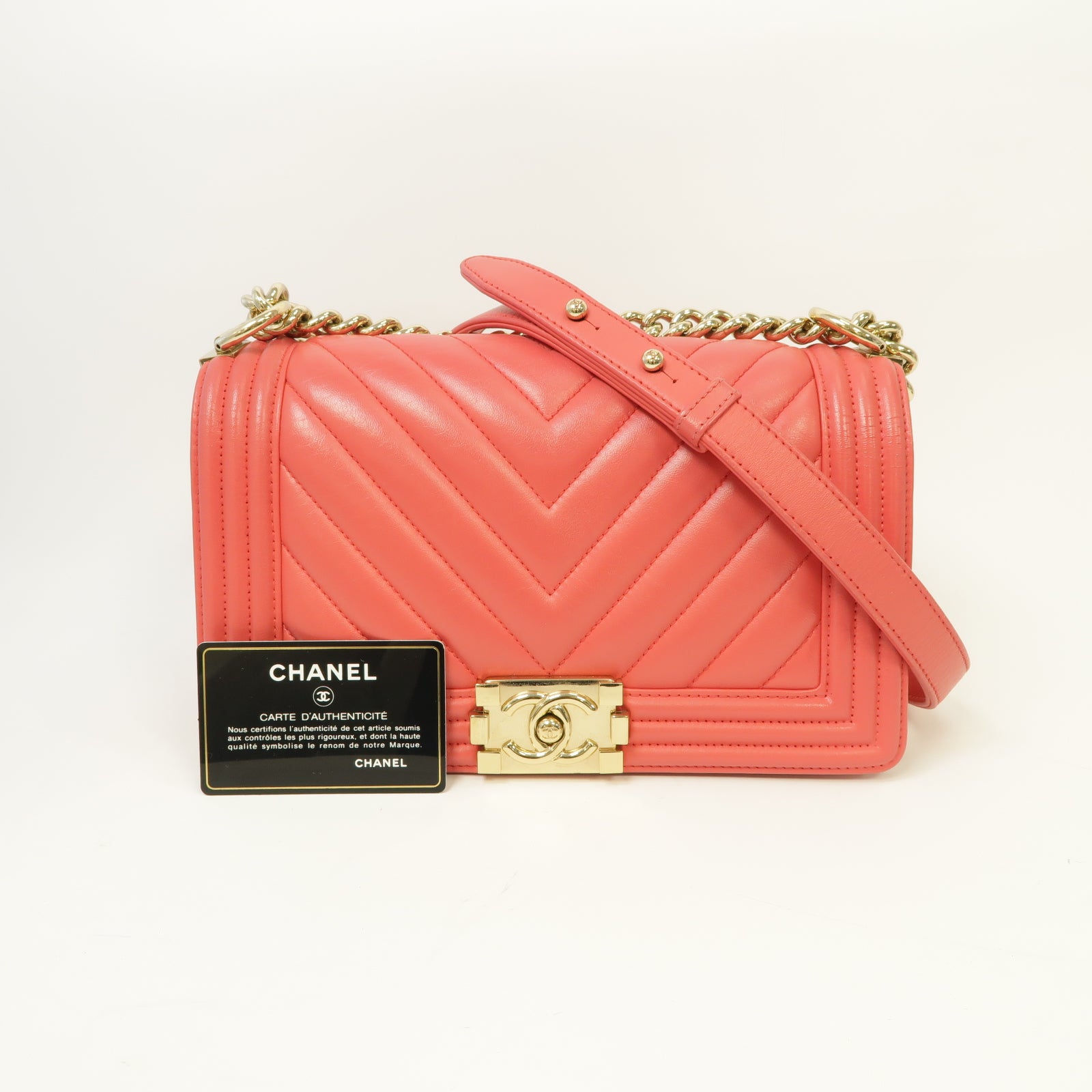CHANEL 【激減優惠】斜紋Chevron Boy 25金扣鏈帶肩背袋粉紅色
