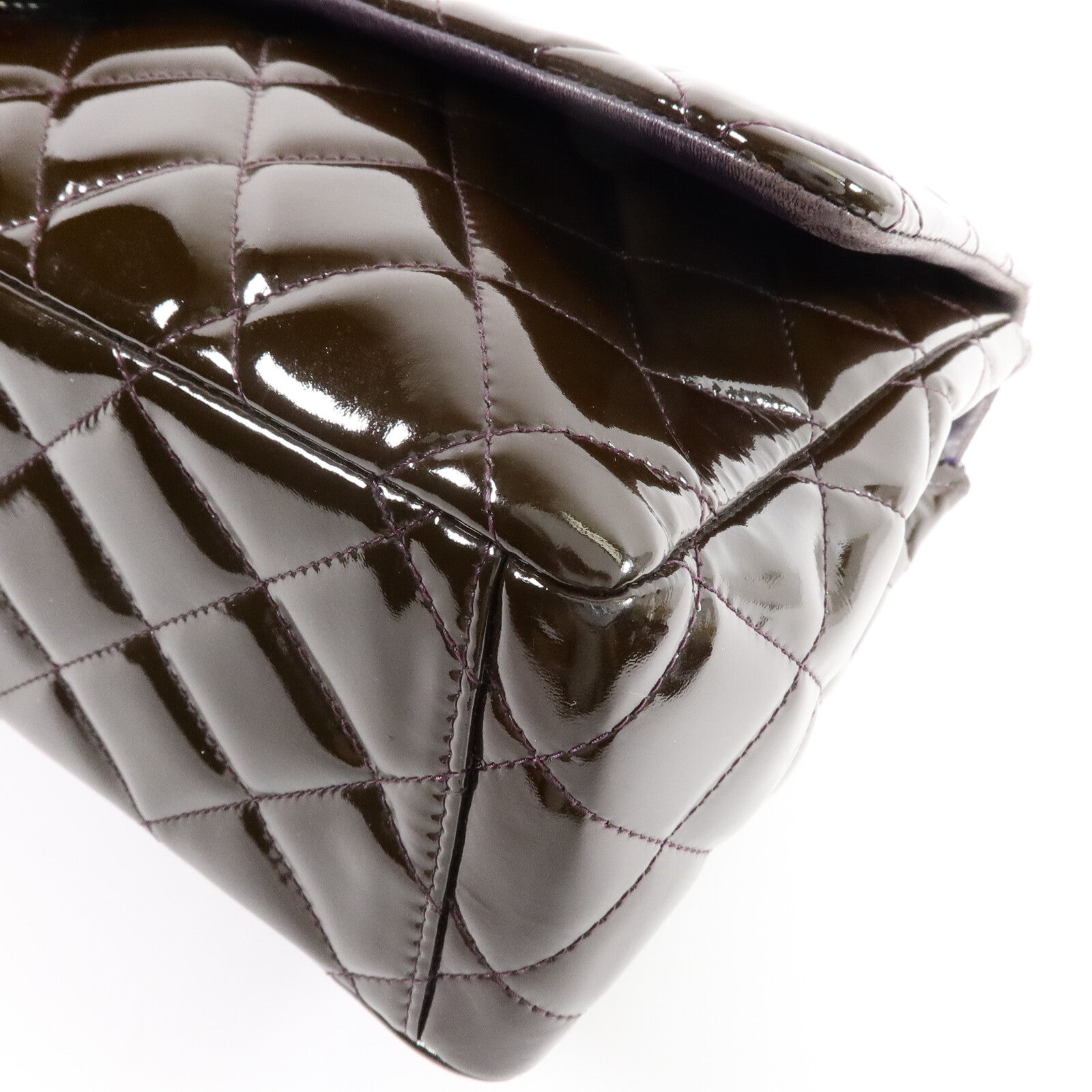 CHANEL 漆皮皮革Maxi Classic鏈帶肩背袋