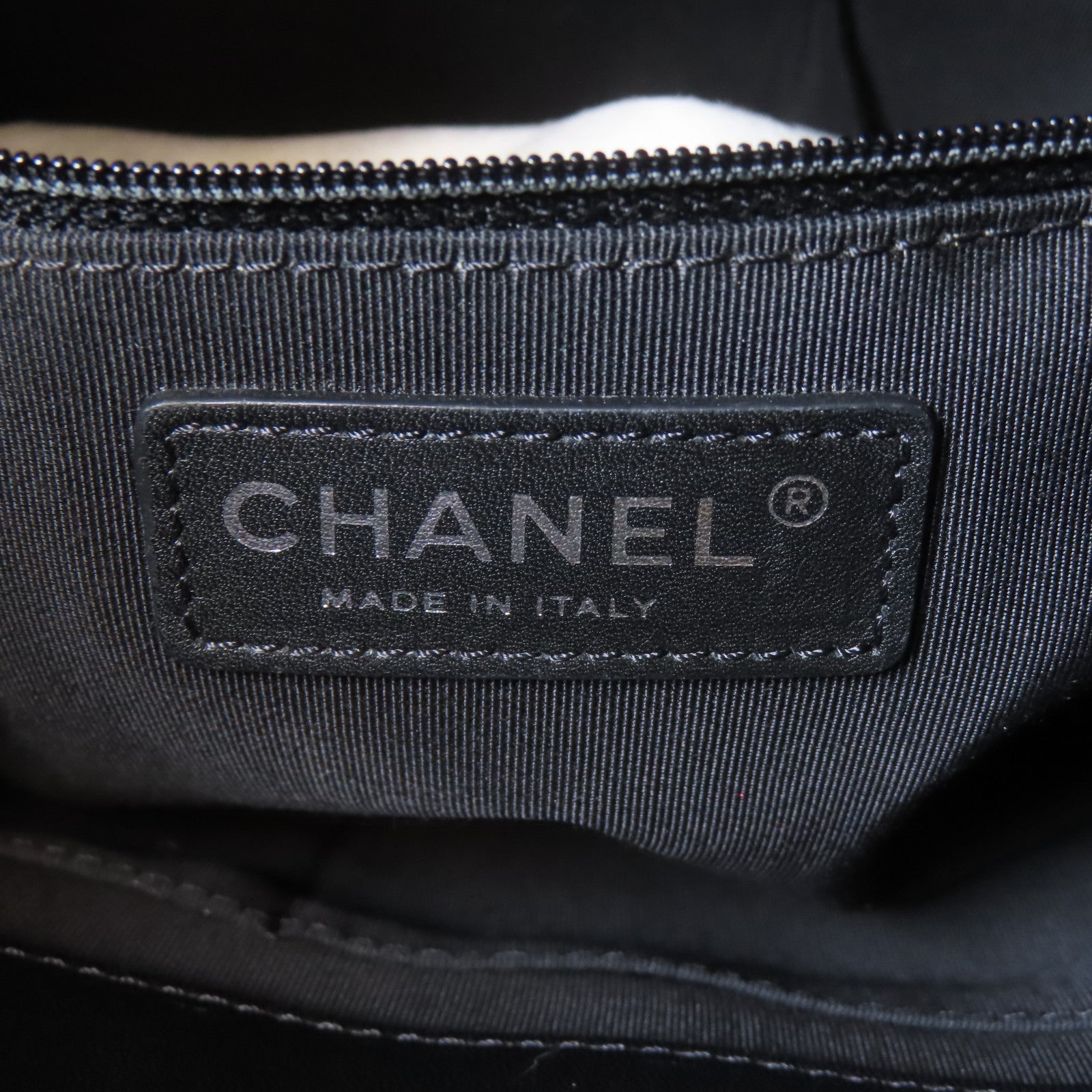 CHANEL 【激減優惠】菱格牛皮皮革Tote Bag銀扣肩背袋黑色