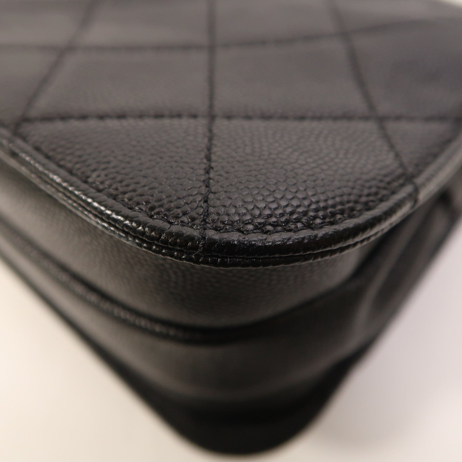 CHANEL 牛皮皮革Shoulder Bag金扣肩背袋