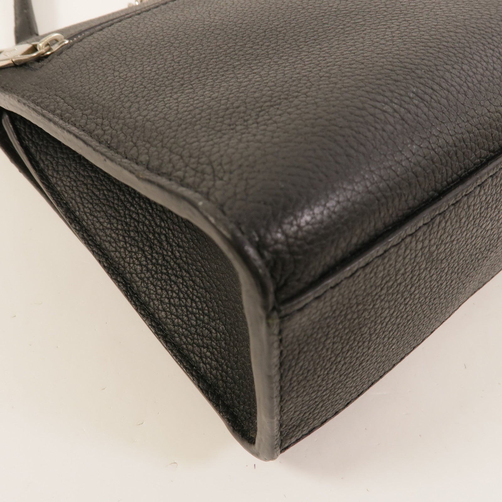 LOUIS VUITTON 牛皮皮革Mylockme銀扣鏈帶肩背袋
