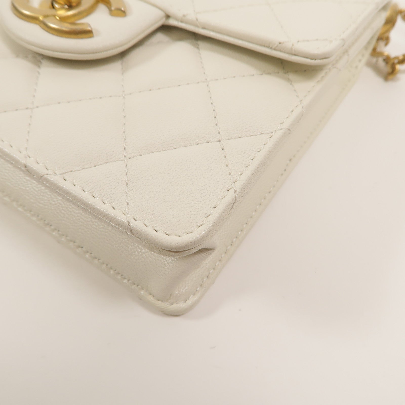 CHANEL 羊皮皮革Small Chic Pearls Flap Bag鏈帶肩背袋