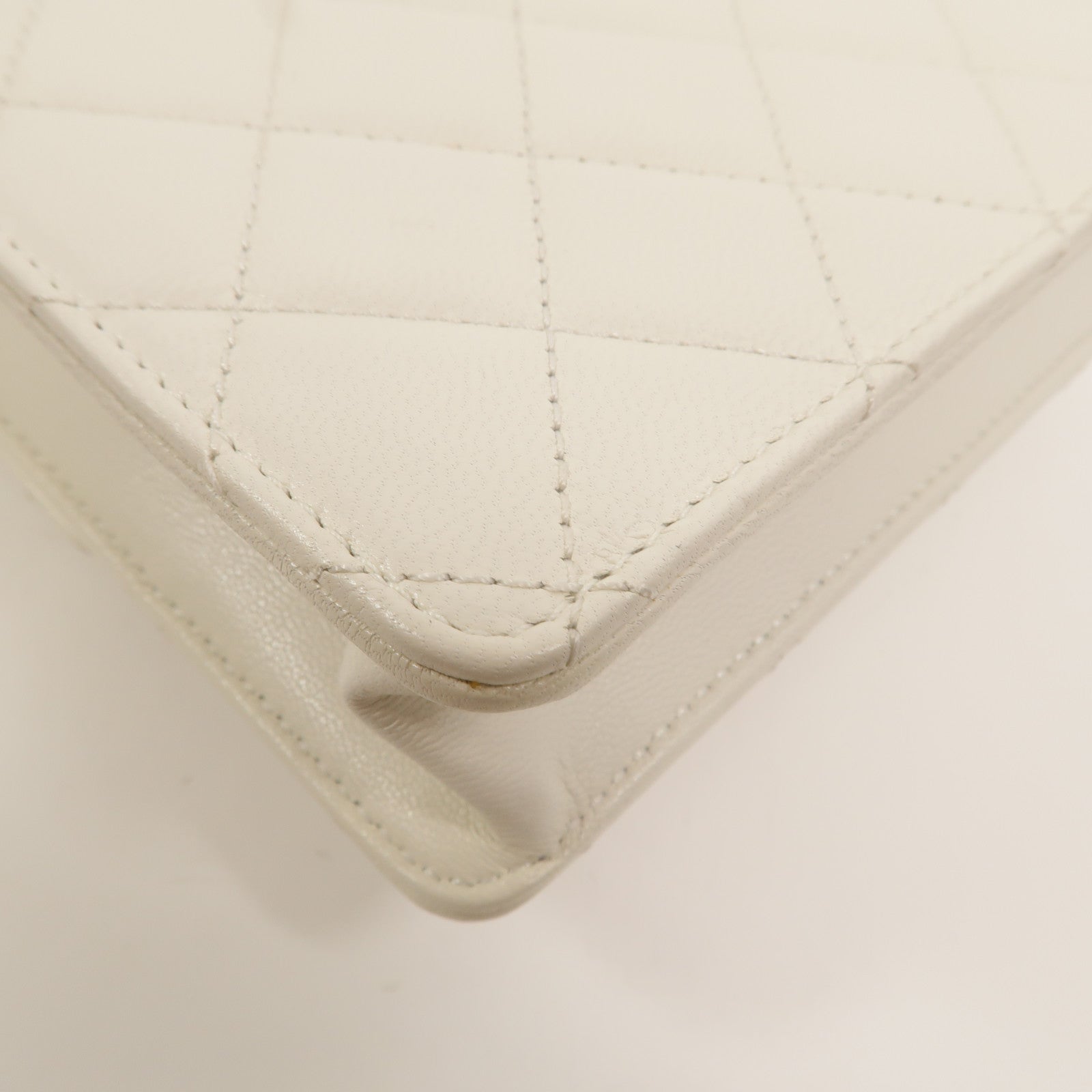 CHANEL 羊皮皮革Small Chic Pearls Flap Bag鏈帶肩背袋