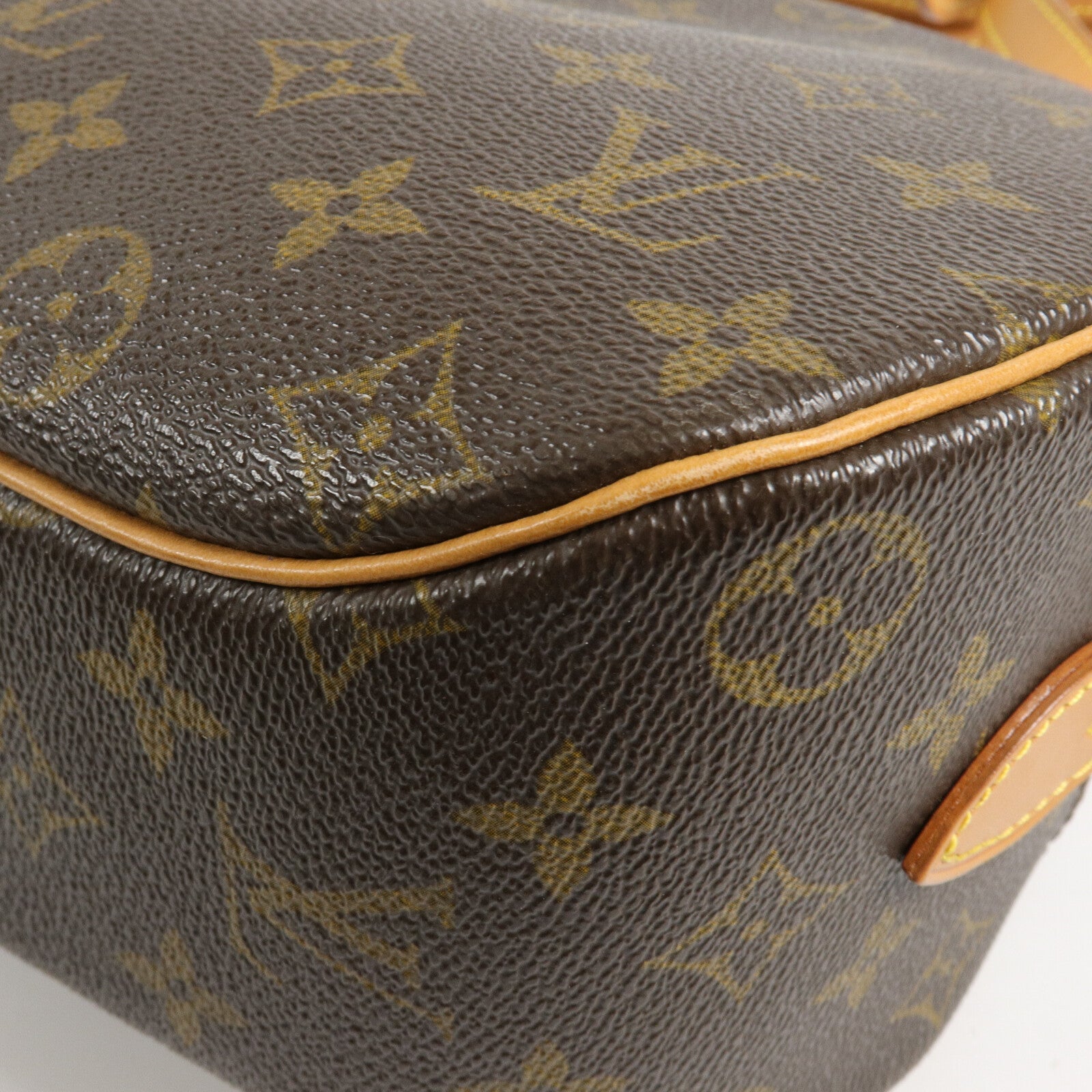LOUIS VUITTON Monogram Blois肩背袋