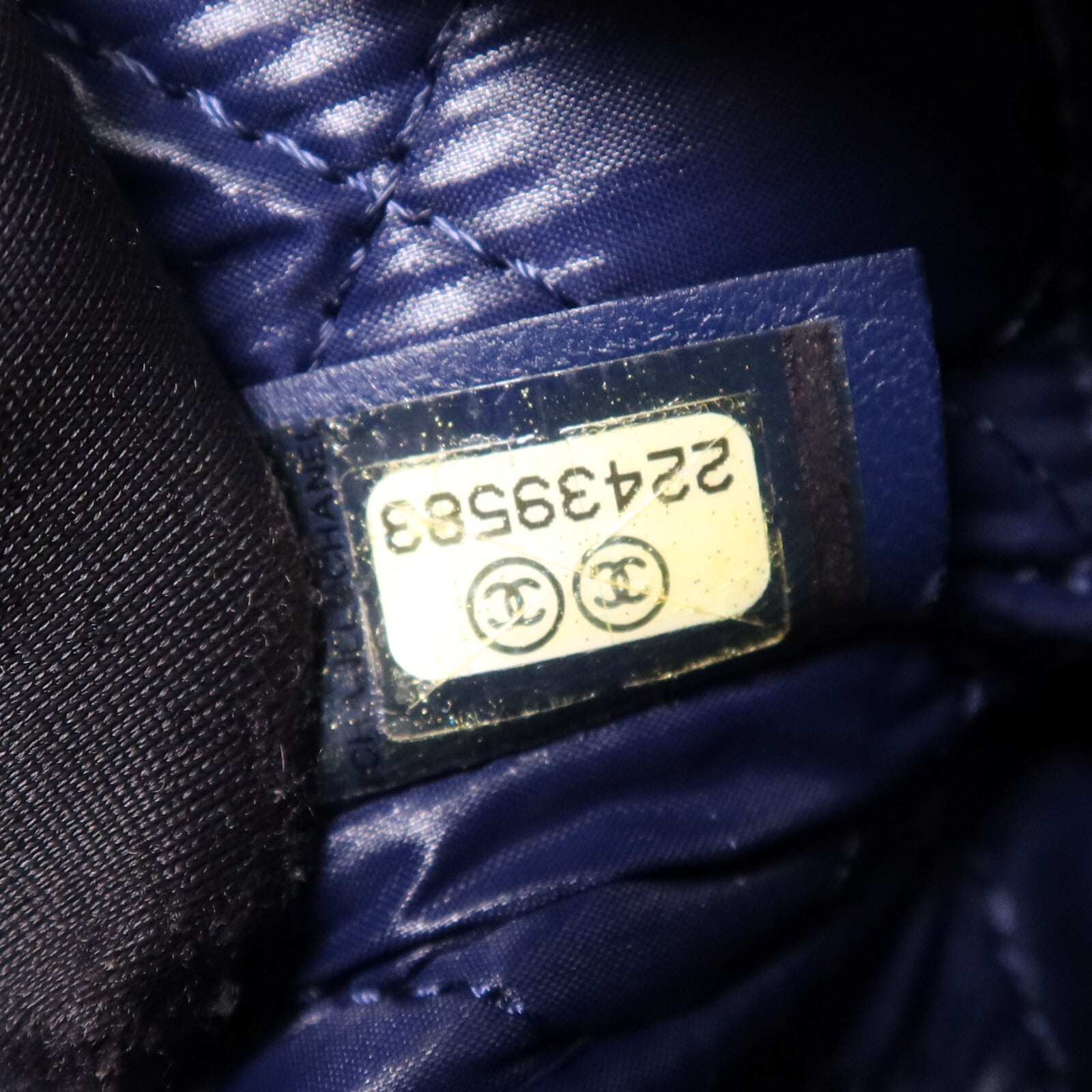 CHANEL 羊皮皮革Pouch銀扣手拿包