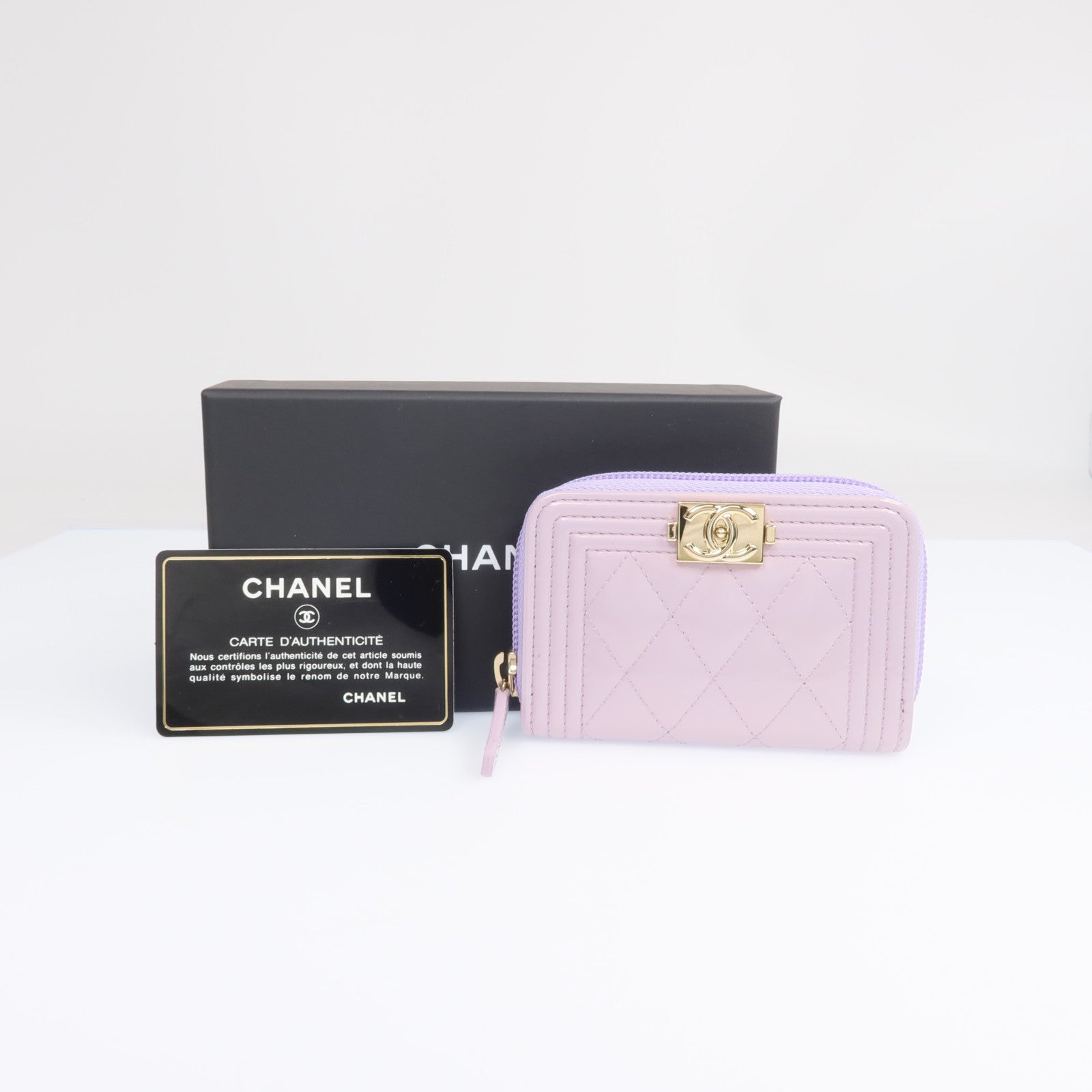 CHANEL 漆皮皮革Boy Coin Purse金扣零錢包