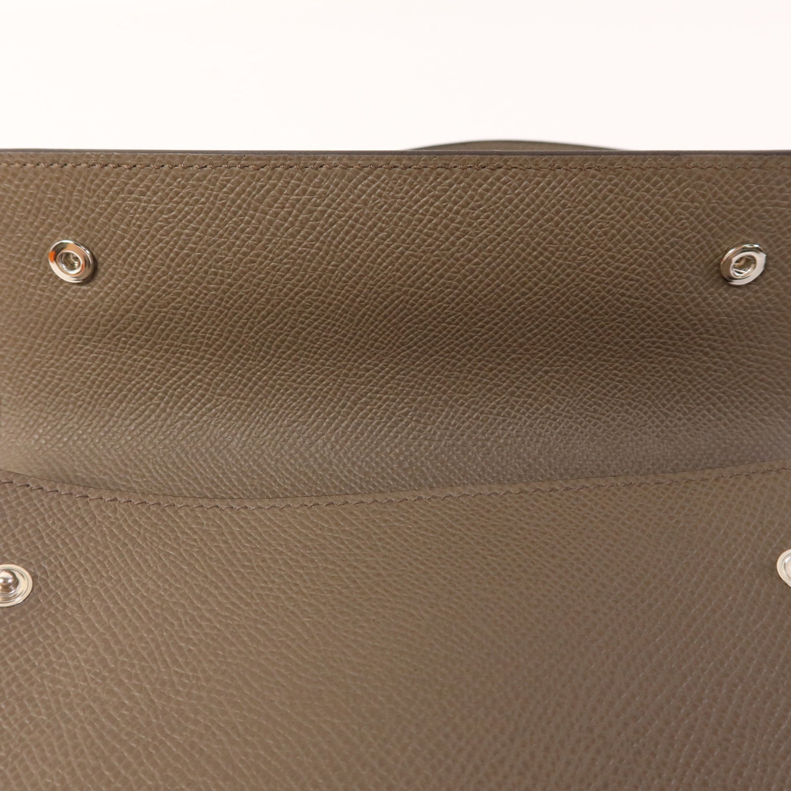 HERMES 【激減優惠】Epsom皮革SnapWallet銀扣肩背袋Etain