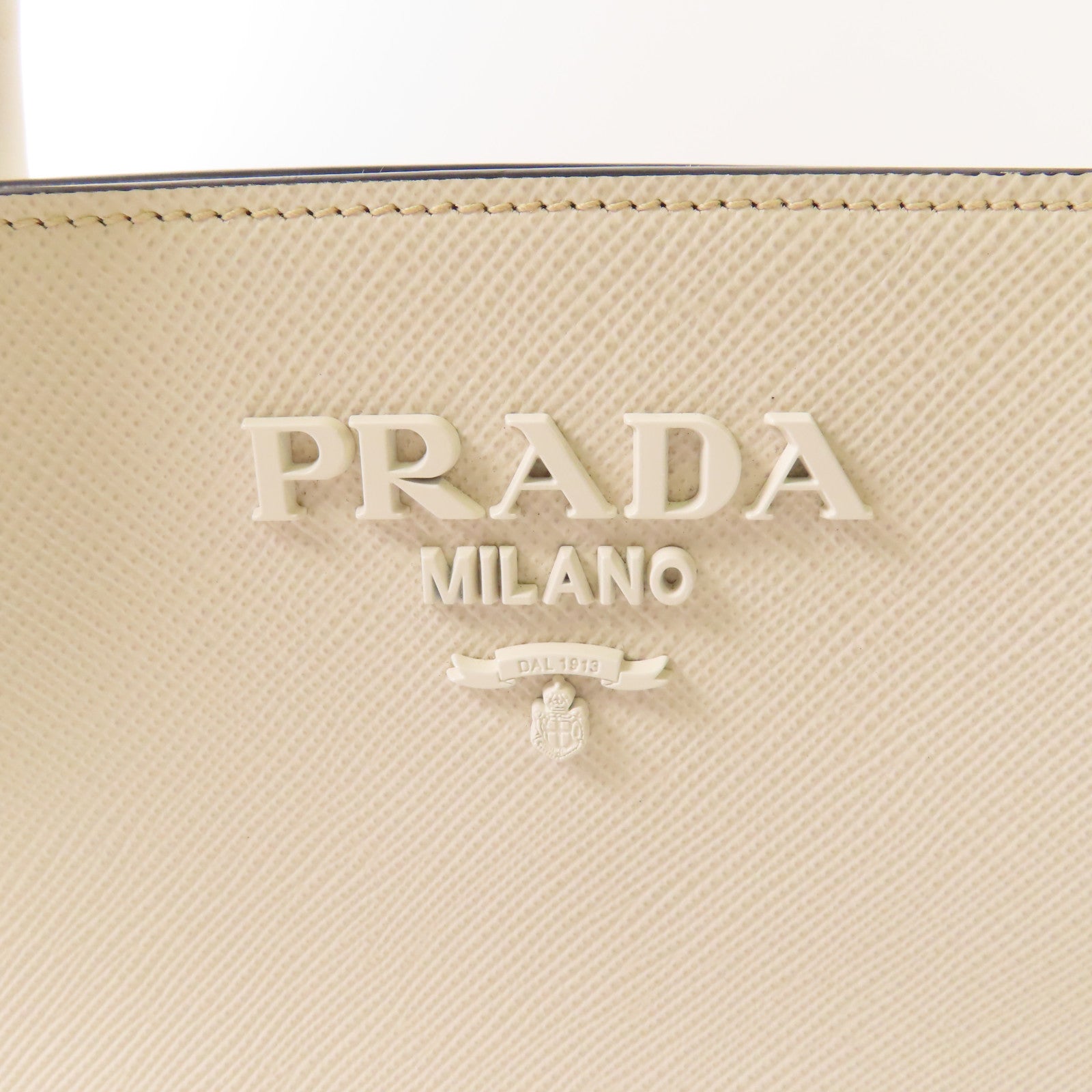 PRADA Saffiano皮革2 Way Shoulder金扣手挽肩背兩用袋