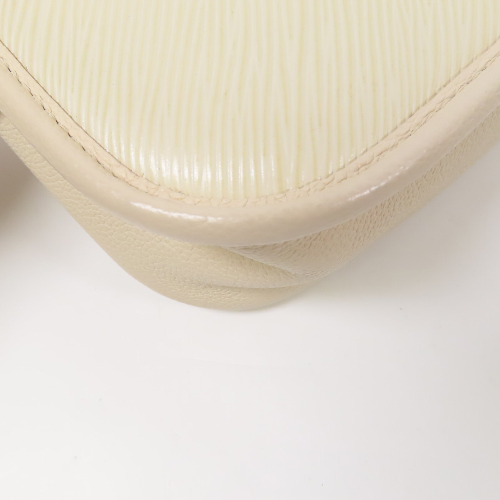 LOUIS VUITTON Epi Buci銀扣肩背袋