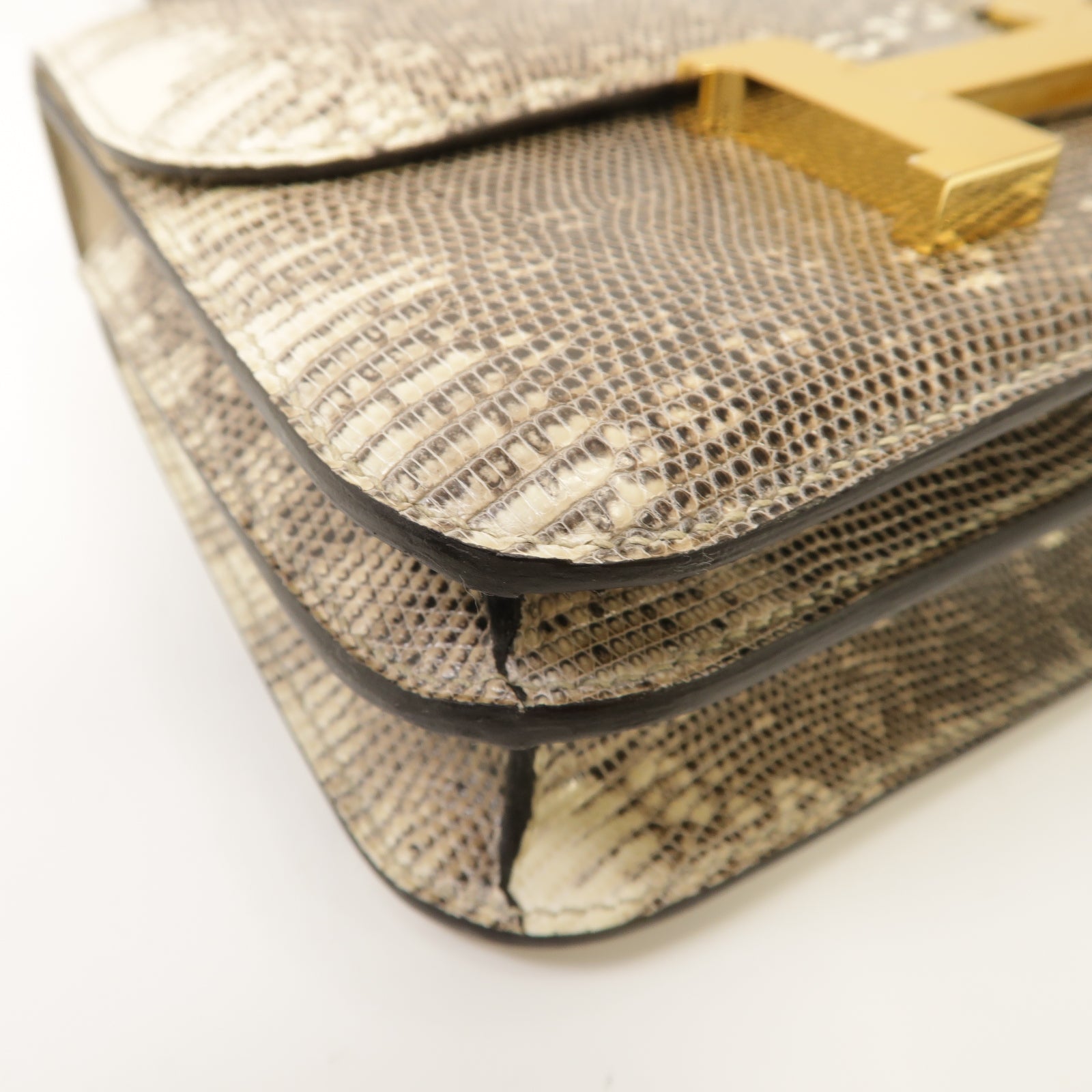 HERMES 蜥蝪皮革Mini Constance金扣肩背袋Ombre米色