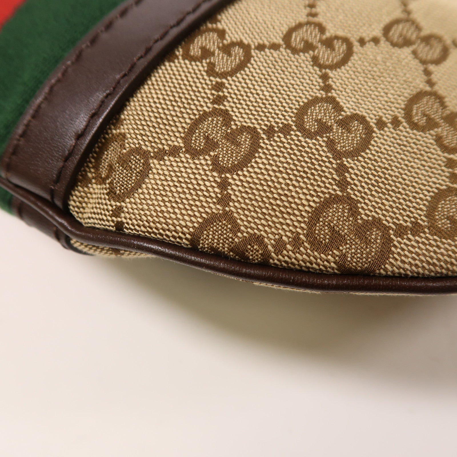 GUCCI 帆布Half Moon Hobo金扣肩背袋