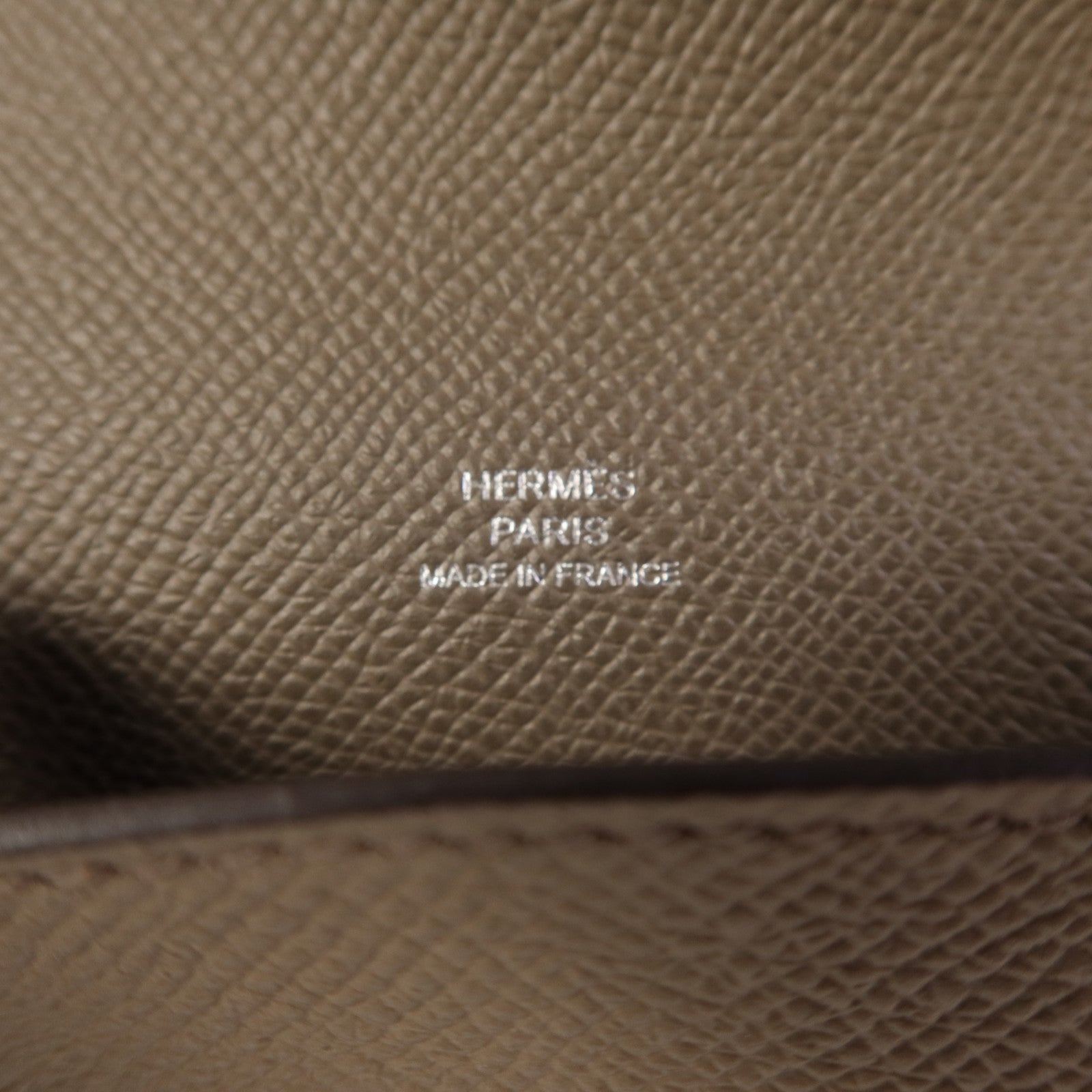 HERMES 【激減優惠】Epsom皮革SnapWallet銀扣肩背袋Etain