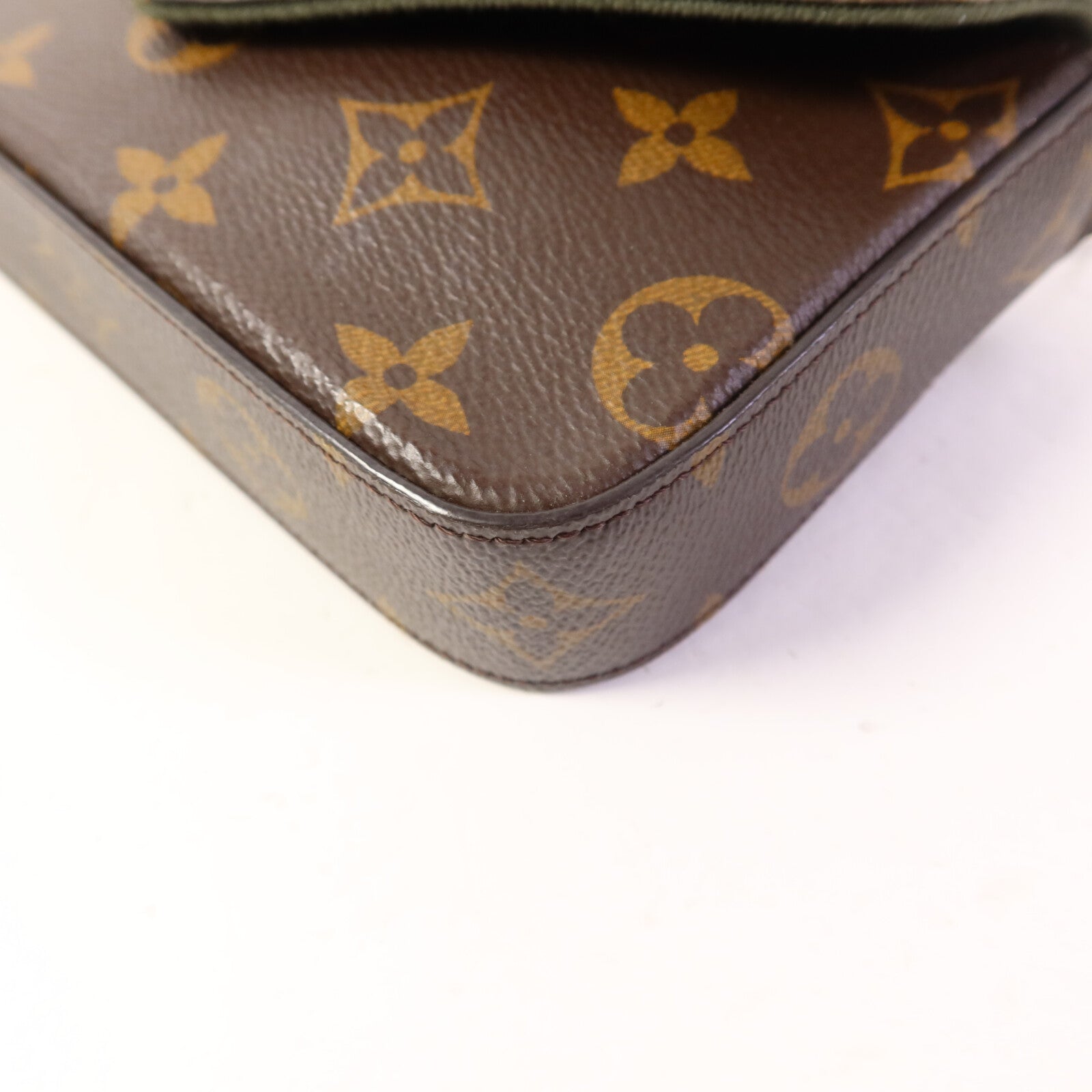 LOUIS VUITTON Monogram Felicie Strap & Go金扣肩背袋