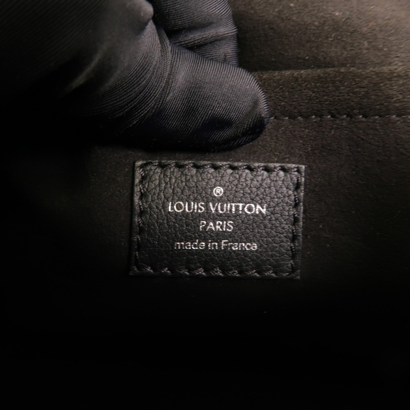 LOUIS VUITTON 牛皮皮革Mylockme銀扣鏈帶肩背袋