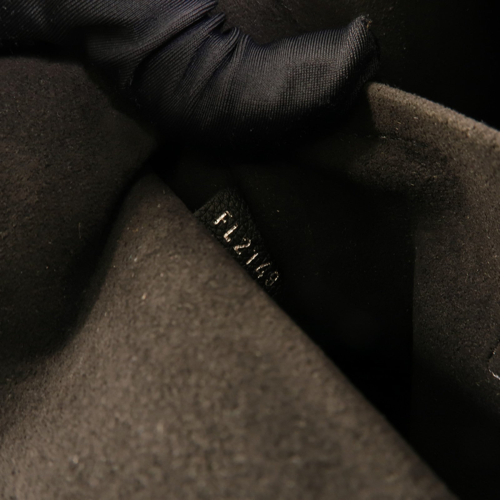 LOUIS VUITTON 牛皮皮革Mylockme銀扣鏈帶肩背袋