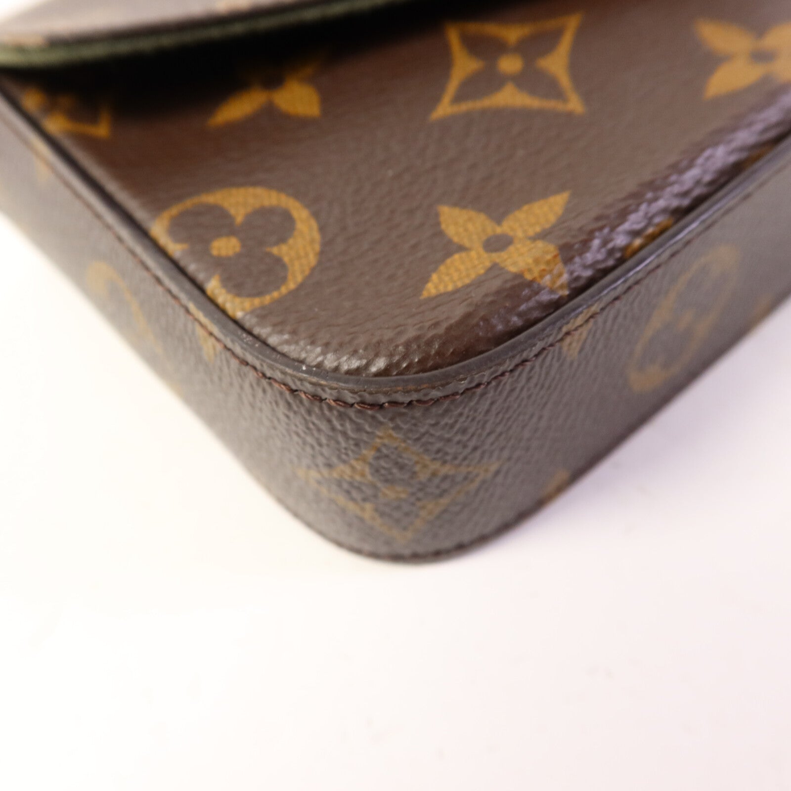 LOUIS VUITTON Monogram Felicie Strap & Go金扣肩背袋