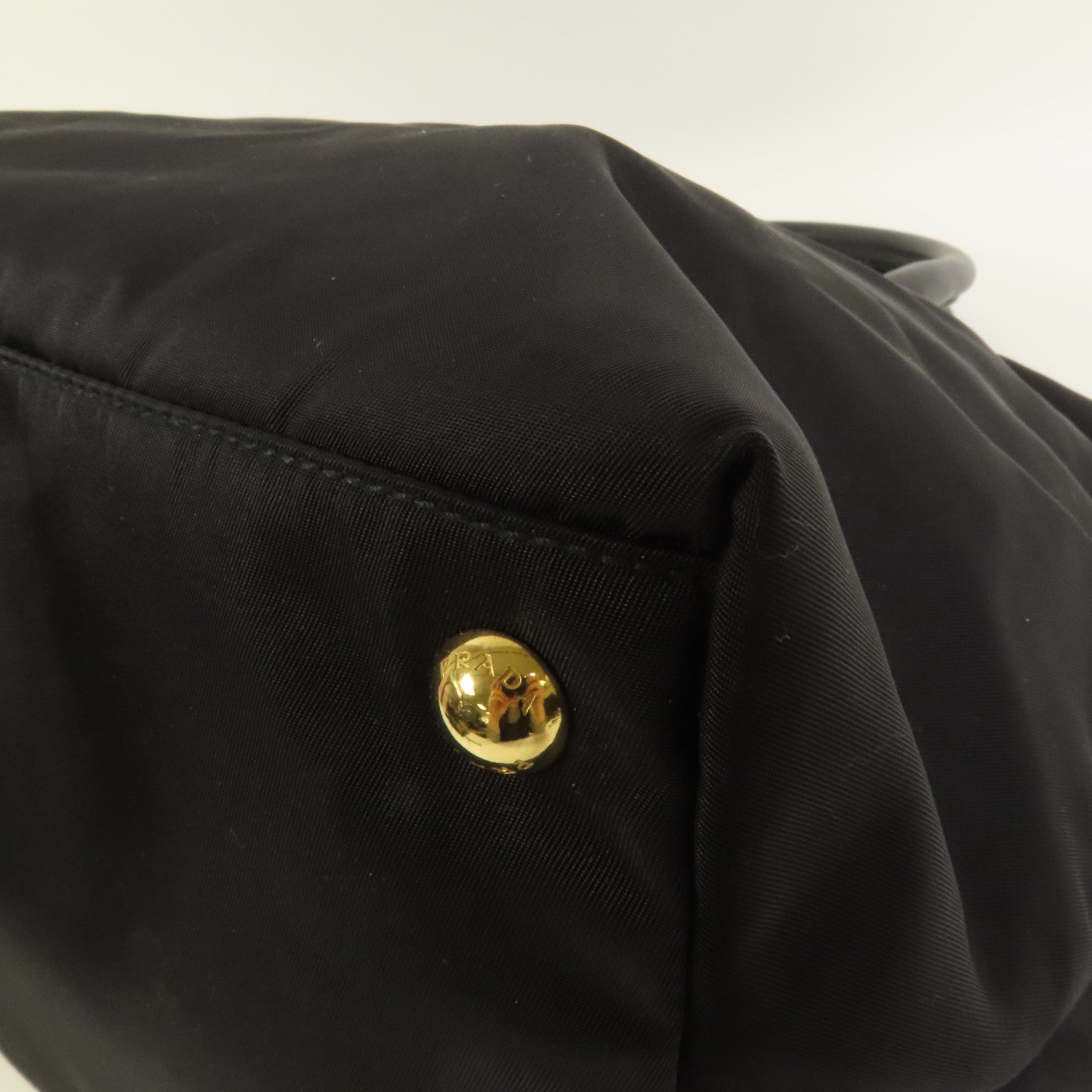 PRADA 尼龍2way Shoulder金扣手挽肩背兩用袋