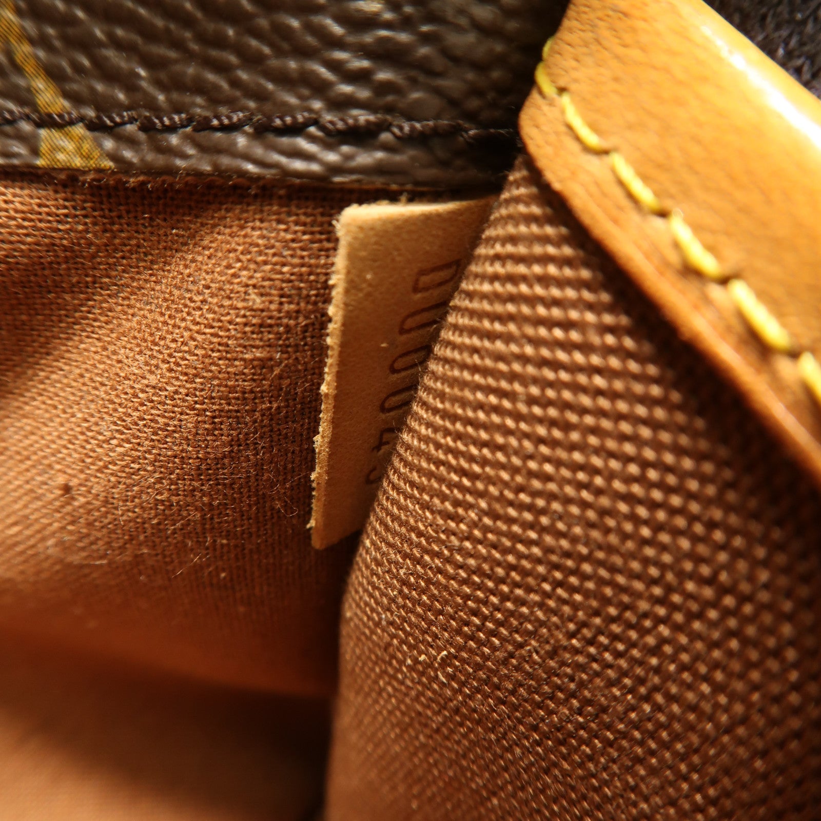 LOUIS VUITTON Monogram Popincourt Long金扣肩背袋