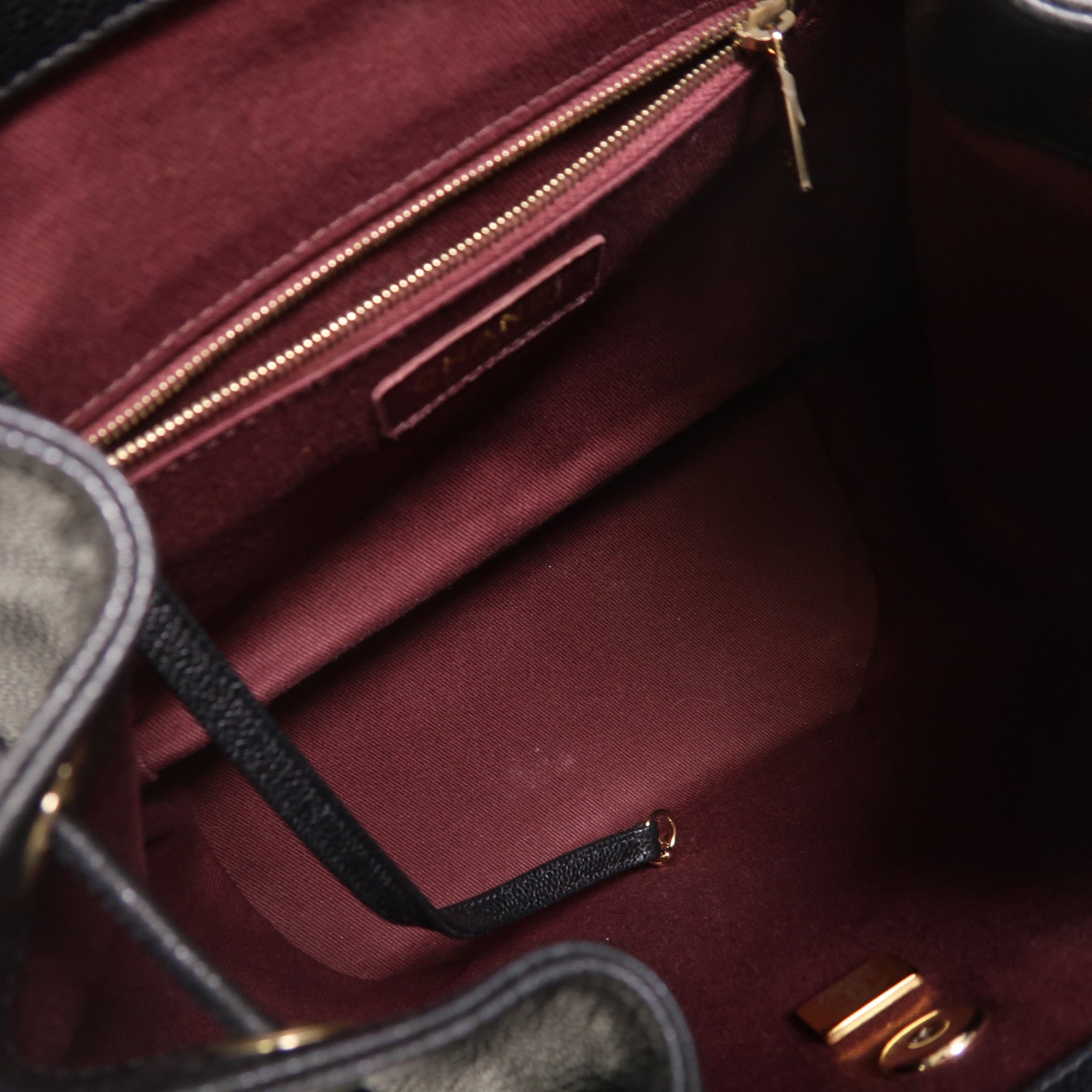 CHANEL 牛皮皮革Backpack金扣背包