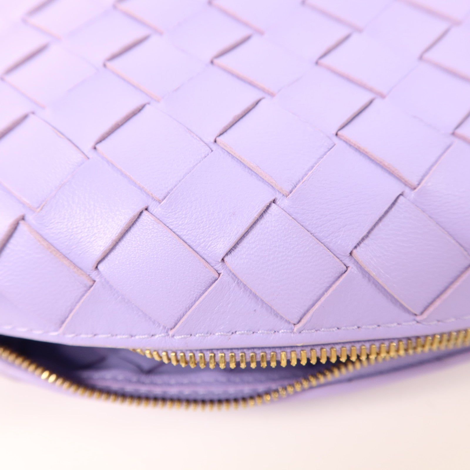 BOTTEGA VENETA 羊皮皮革Mini Loop金扣肩背袋