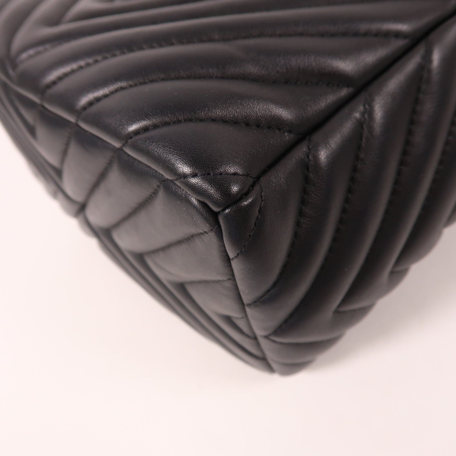 CHANEL CC sHW Bucket Chain Shoulder Bag Calfskin Leather Black