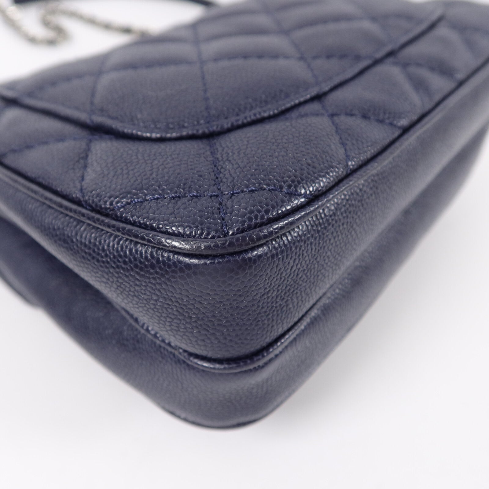 CHANEL 牛皮皮革Urban Companion Flap Bag鏈帶肩背袋