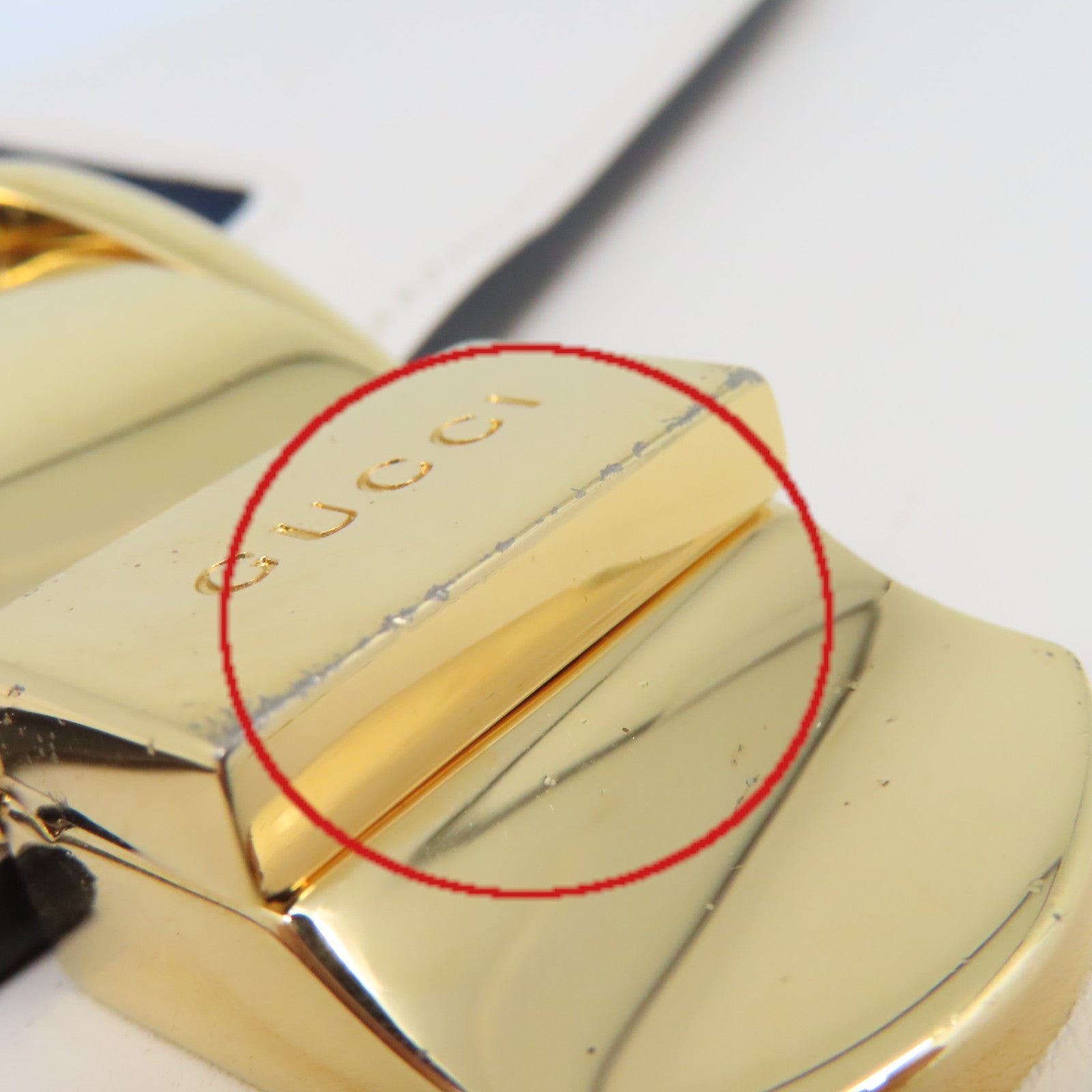 GUCCI 【激減優惠】牛皮皮革Sylvie Small Shoulder Bag金扣肩背袋米白色