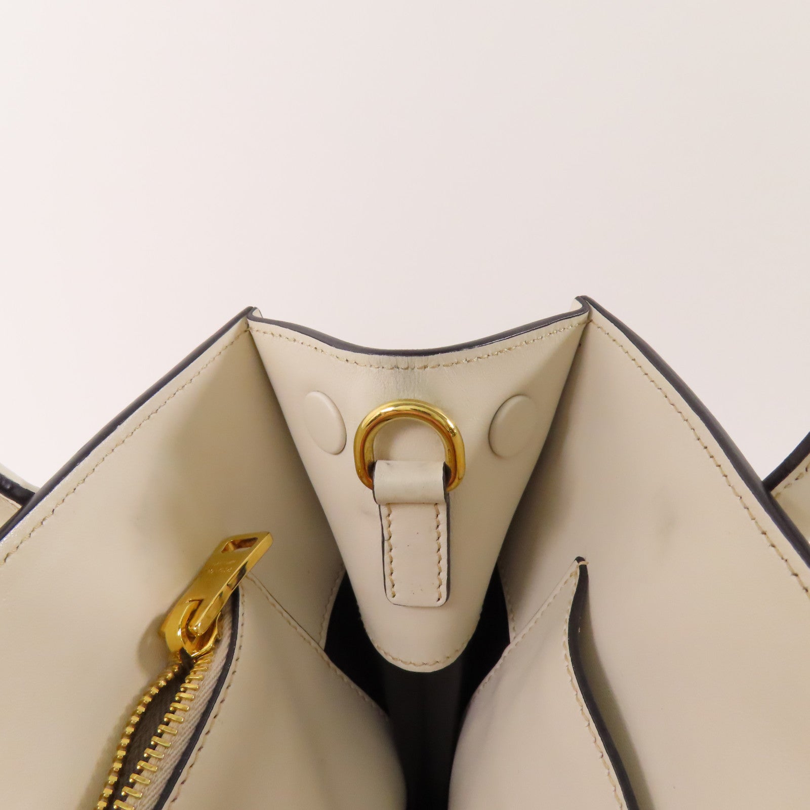 PRADA Saffiano皮革2 Way Shoulder金扣手挽肩背兩用袋