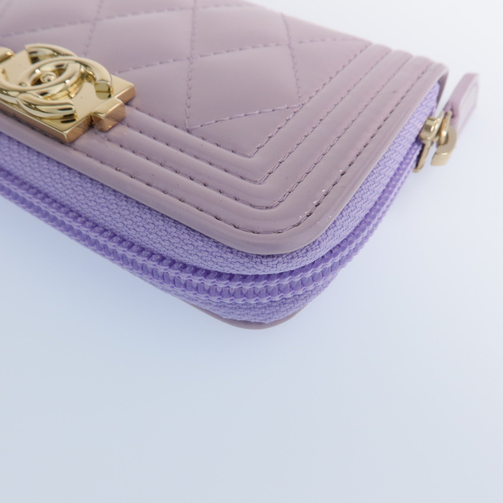 CHANEL 漆皮皮革Boy Coin Purse金扣零錢包