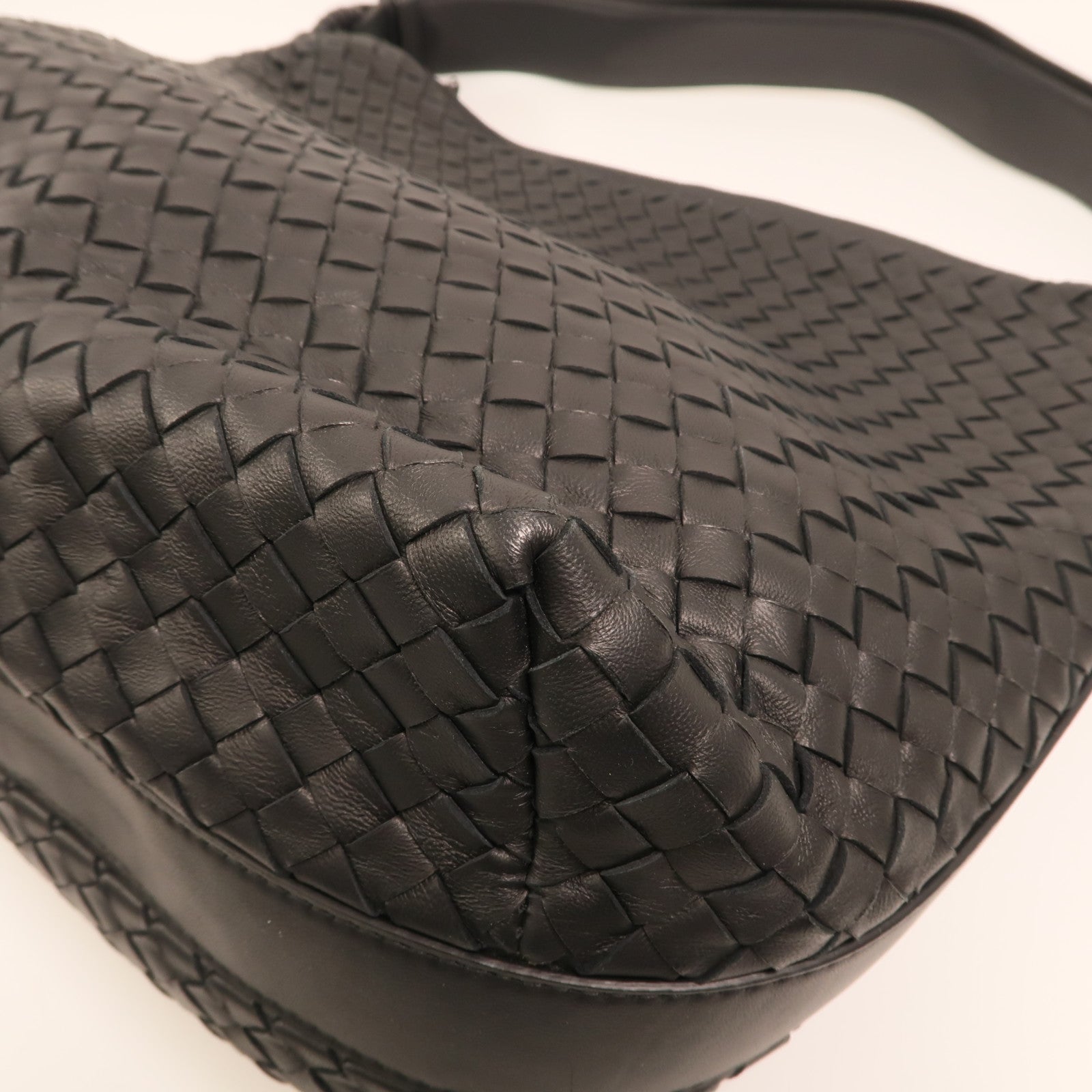 BOTTEGA VENETA 羊皮皮革Shoulder Bag銀扣肩背袋