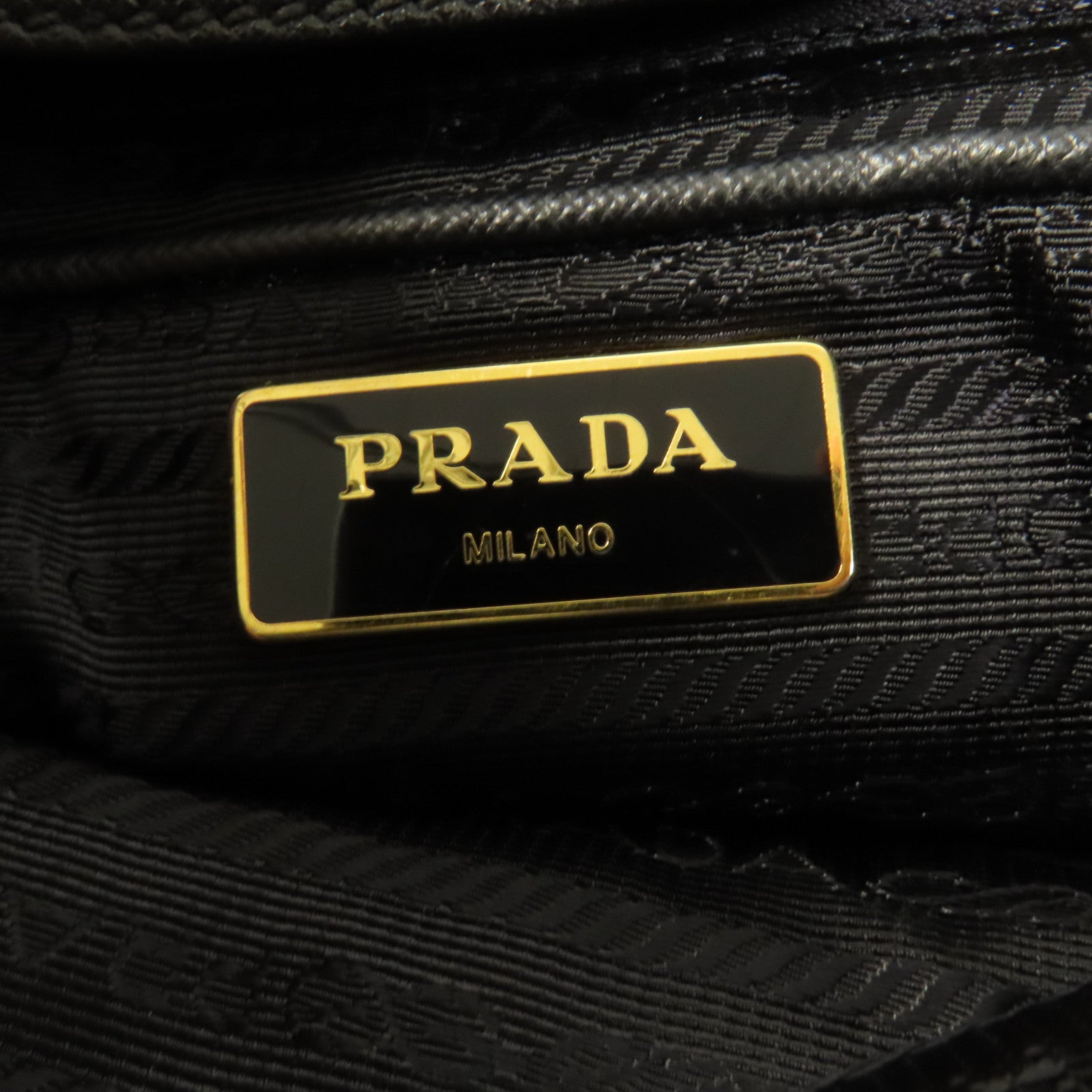 PRADA 尼龍2way Shoulder金扣手挽肩背兩用袋
