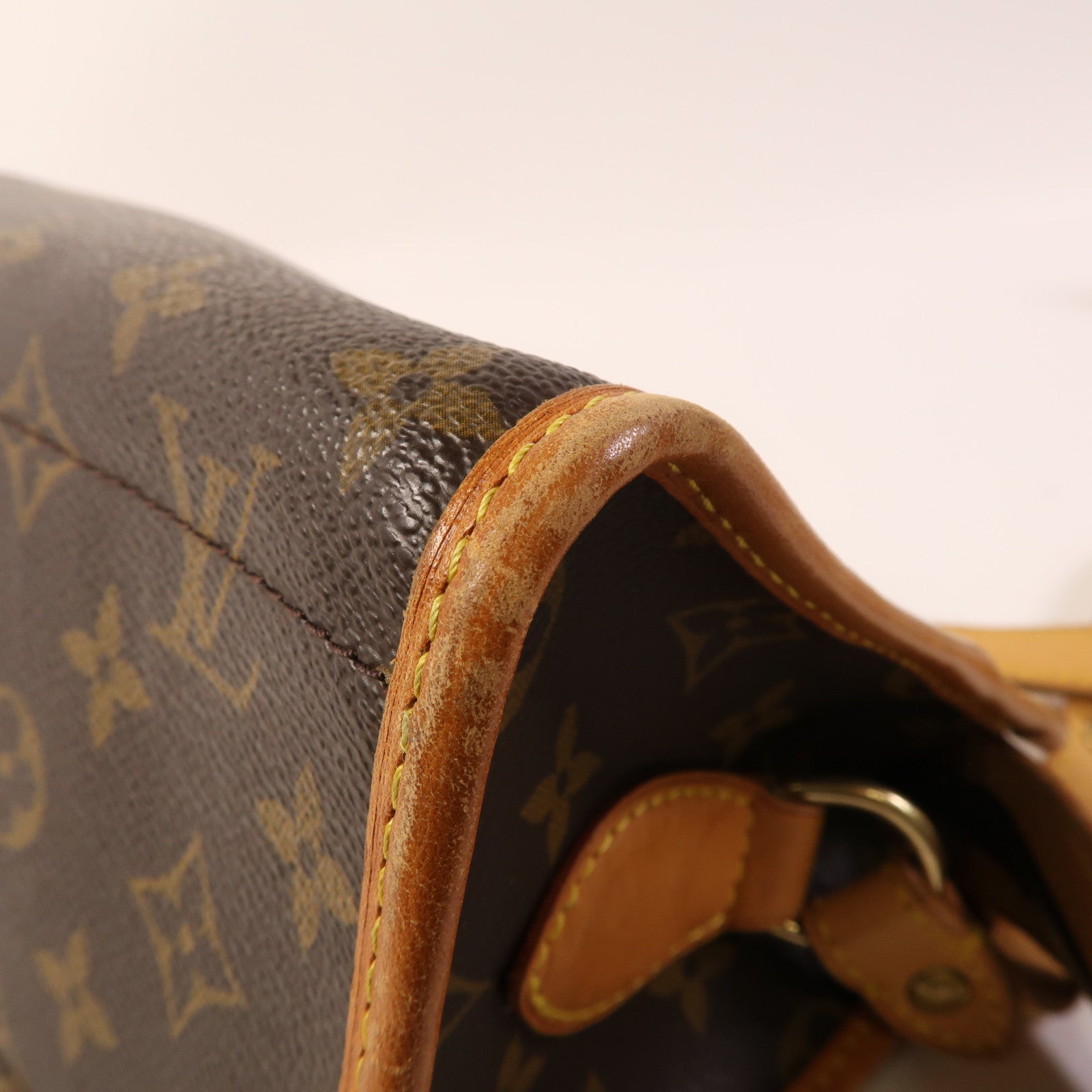 LOUIS VUITTON Monogram Popincourt Long金扣肩背袋