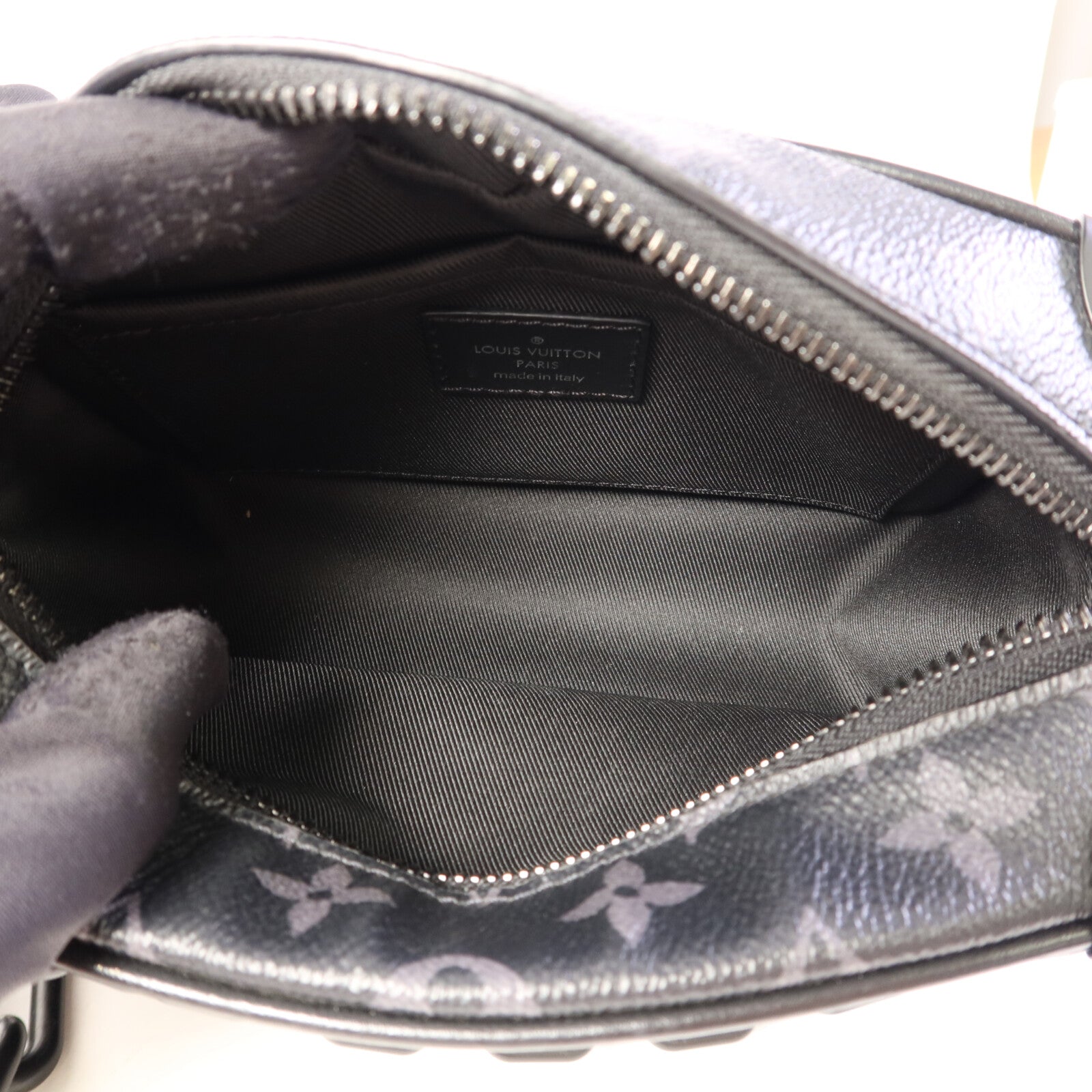 LOUIS VUITTON Monogram Eclipse Mini Soft Trunk肩背袋