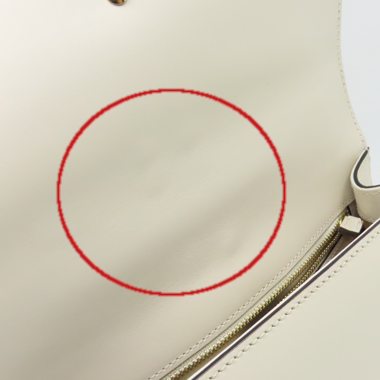 GUCCI 【激減優惠】牛皮皮革Sylvie Small Shoulder Bag金扣肩背袋米白色