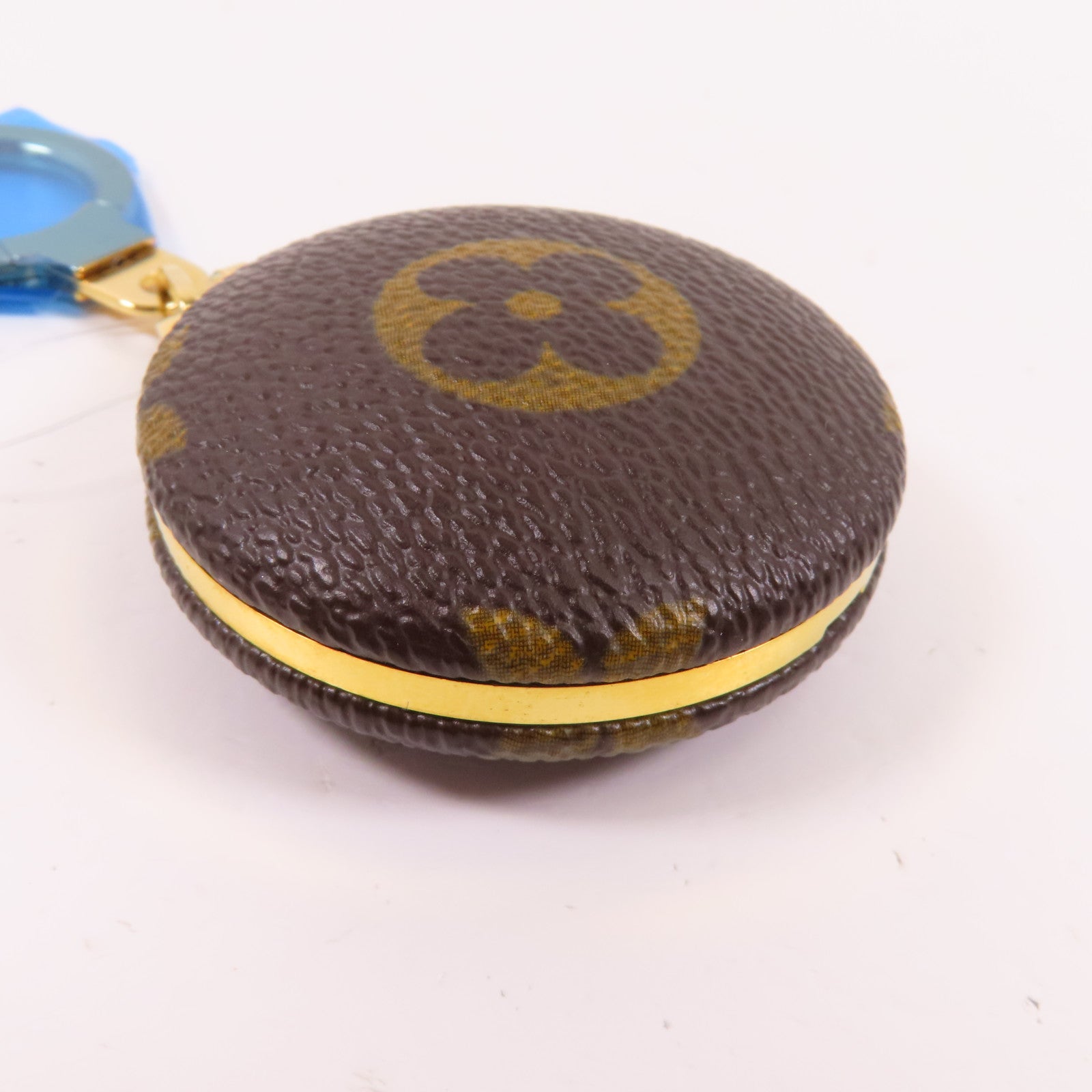 LOUIS VUITTON Monogram Astropill Charm金扣掛飾