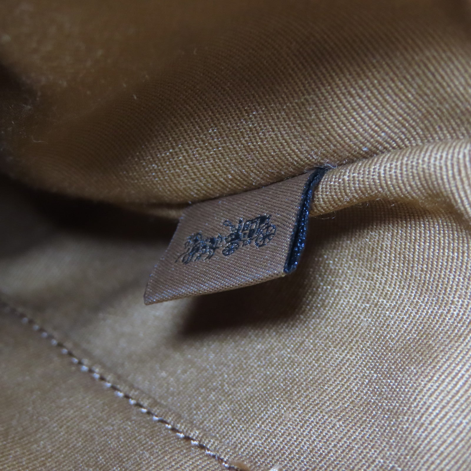 COACH 塗層帆布Shoulder Bag金扣肩背袋啡色