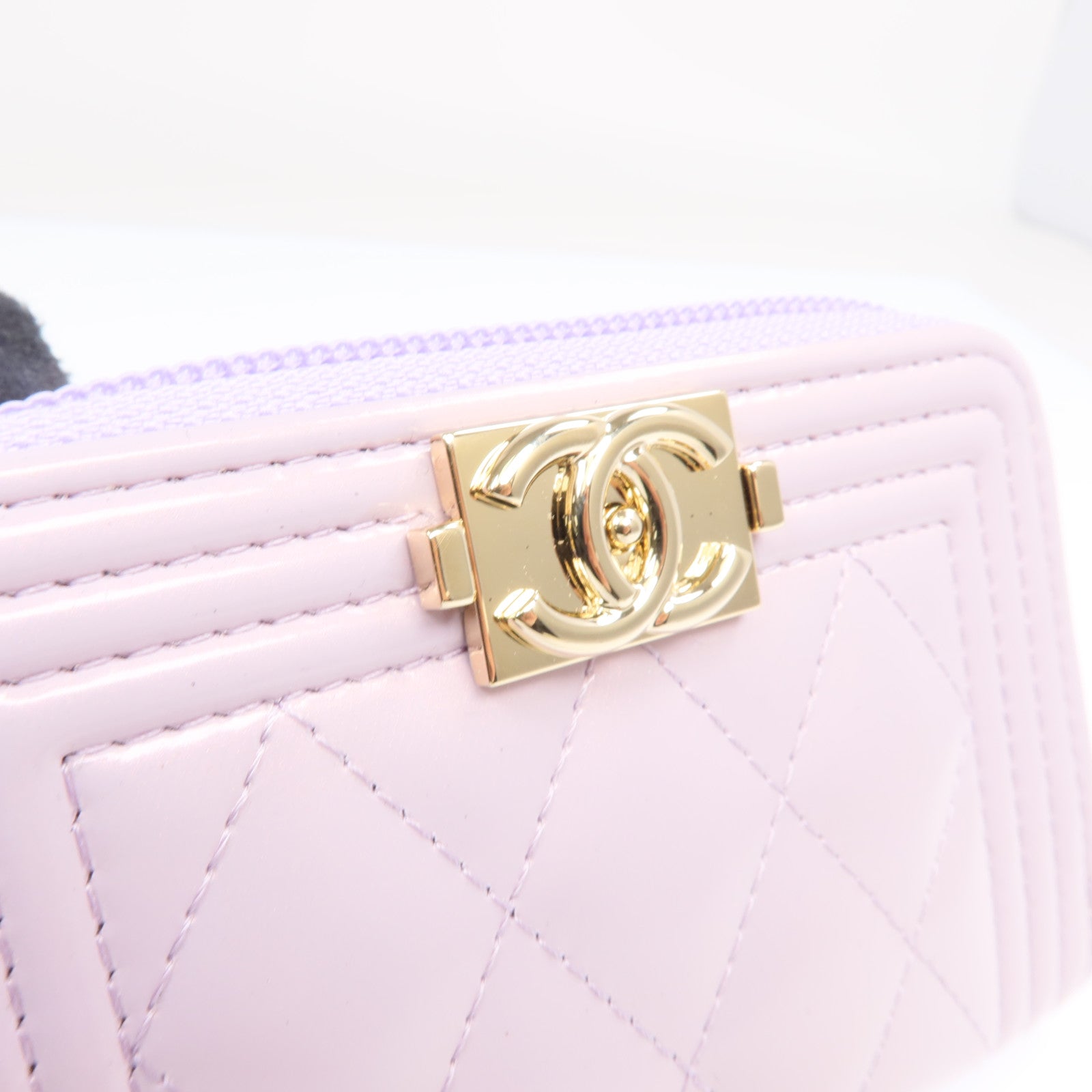 CHANEL 漆皮皮革Boy Coin Purse金扣零錢包