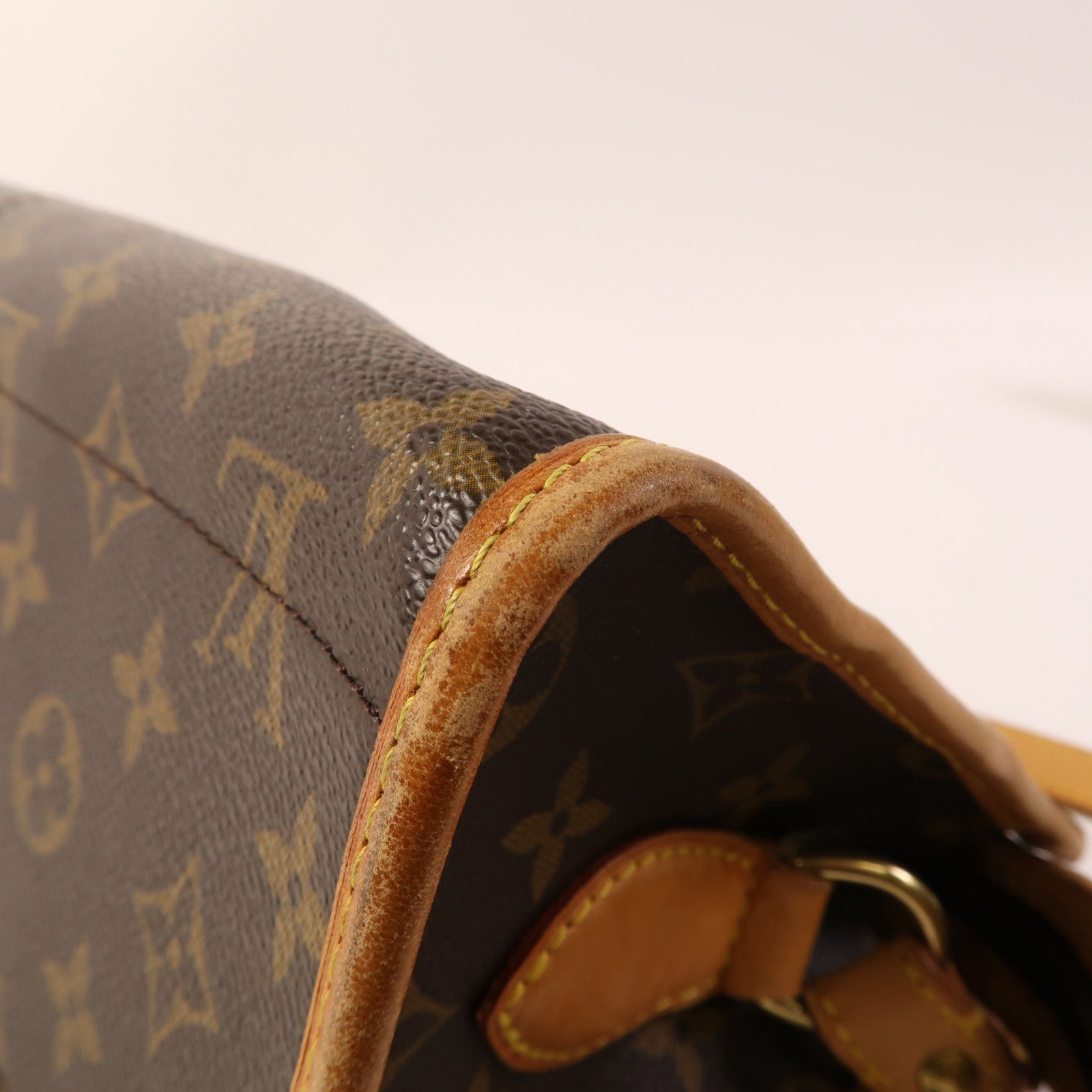 LOUIS VUITTON Monogram Popincourt Long金扣肩背袋