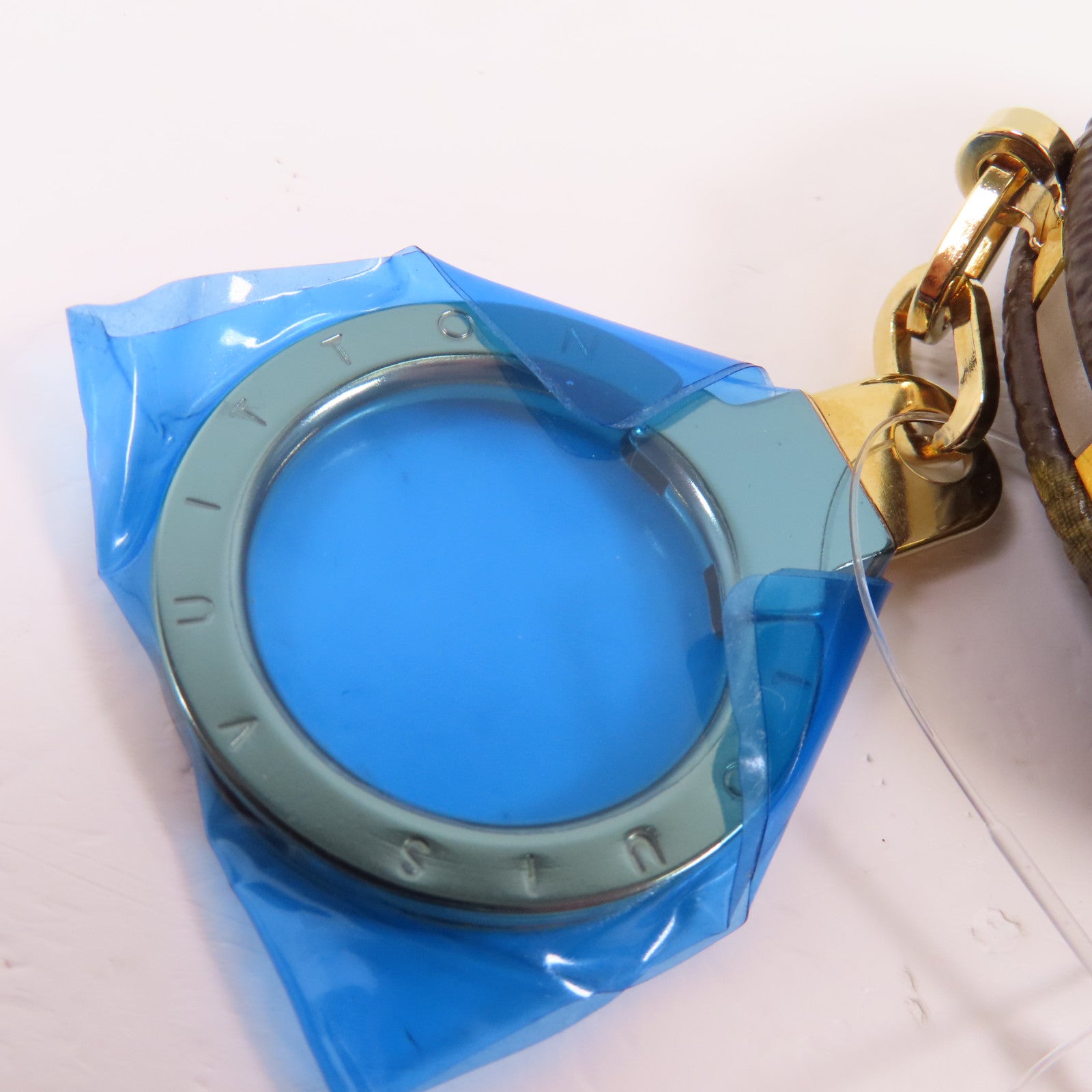 LOUIS VUITTON Monogram Astropill Charm金扣掛飾