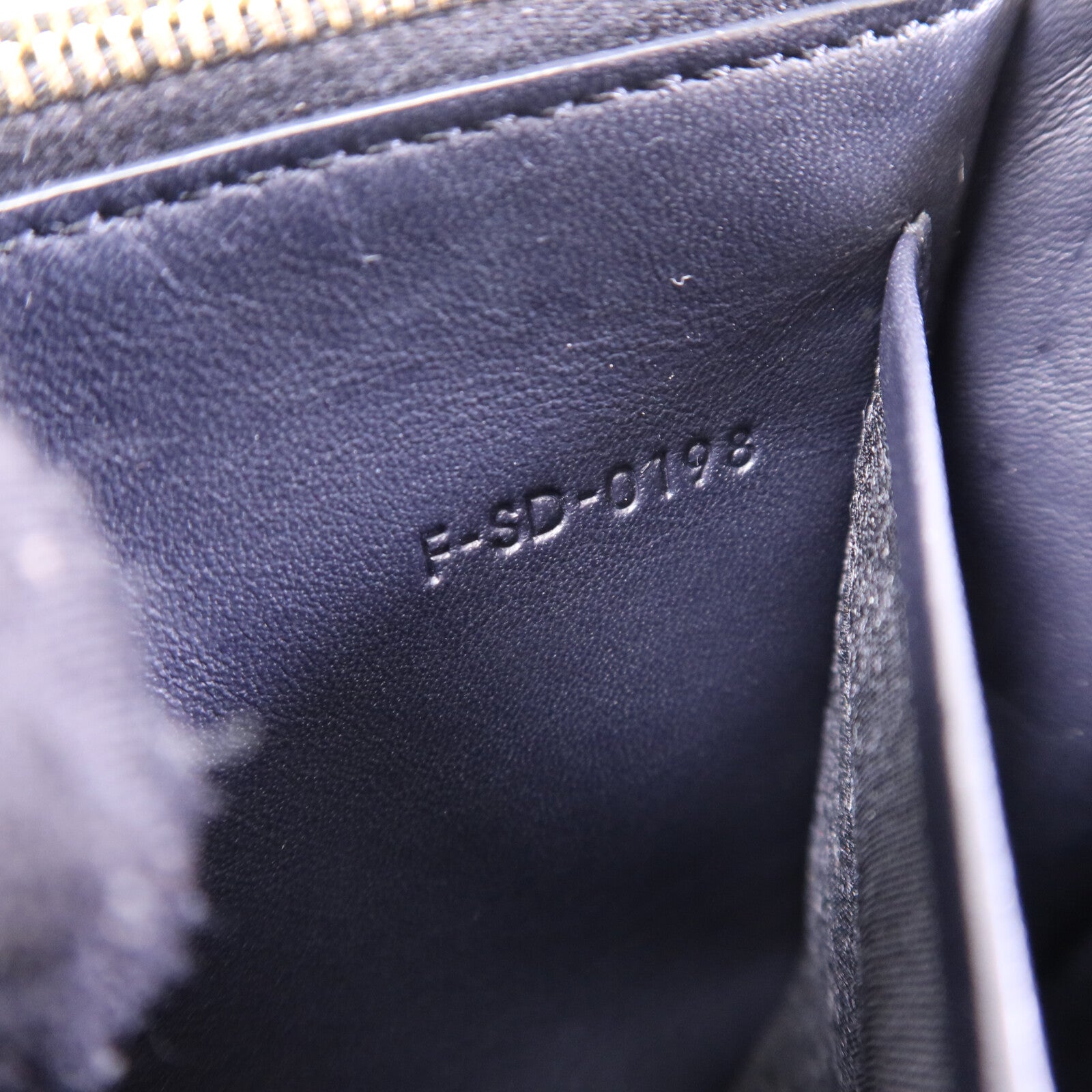 CELINE 牛皮皮革Flame Evening Chain Wallet金扣鏈帶肩背袋