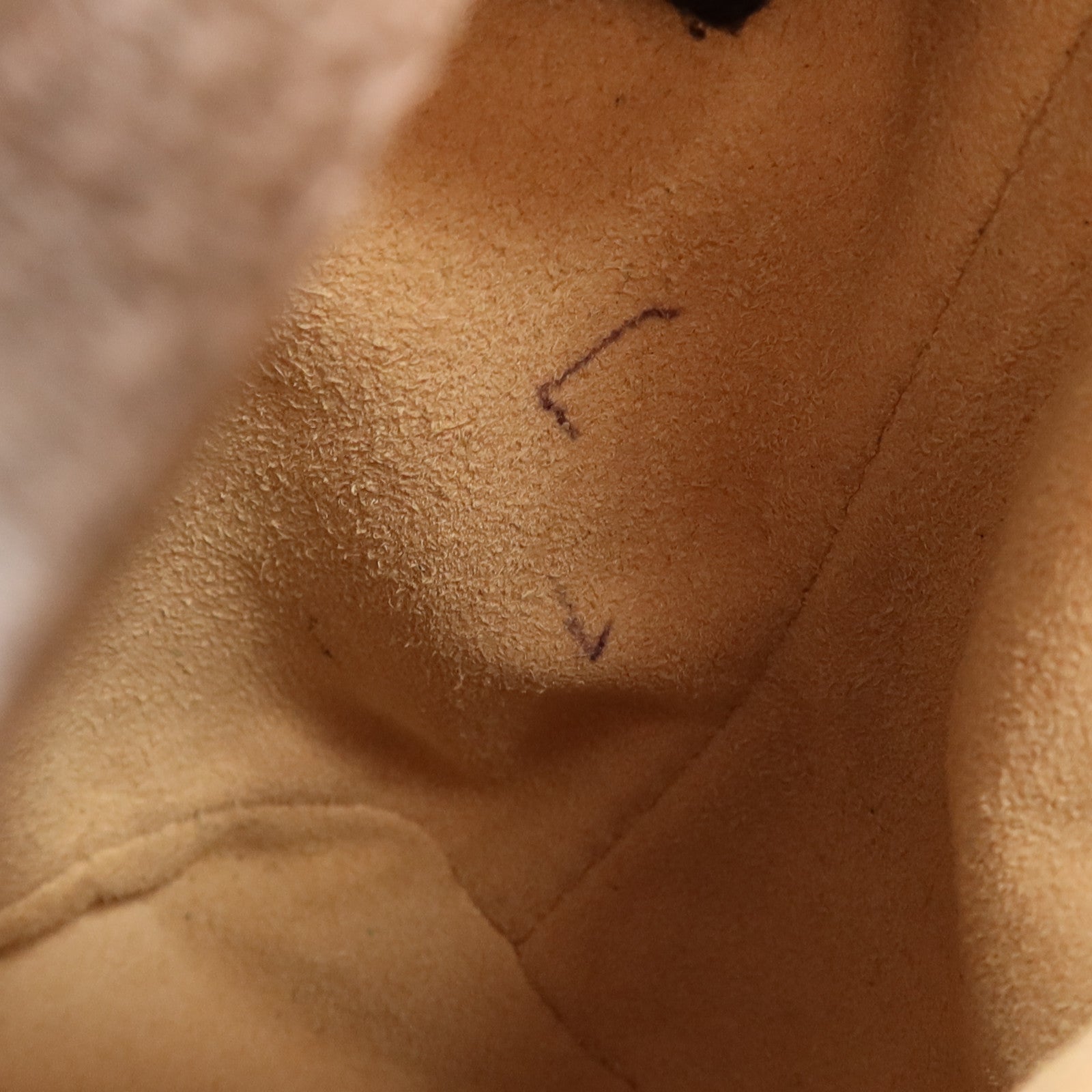 GUCCI 塗層帆布GG Mini Bucket金扣肩背袋