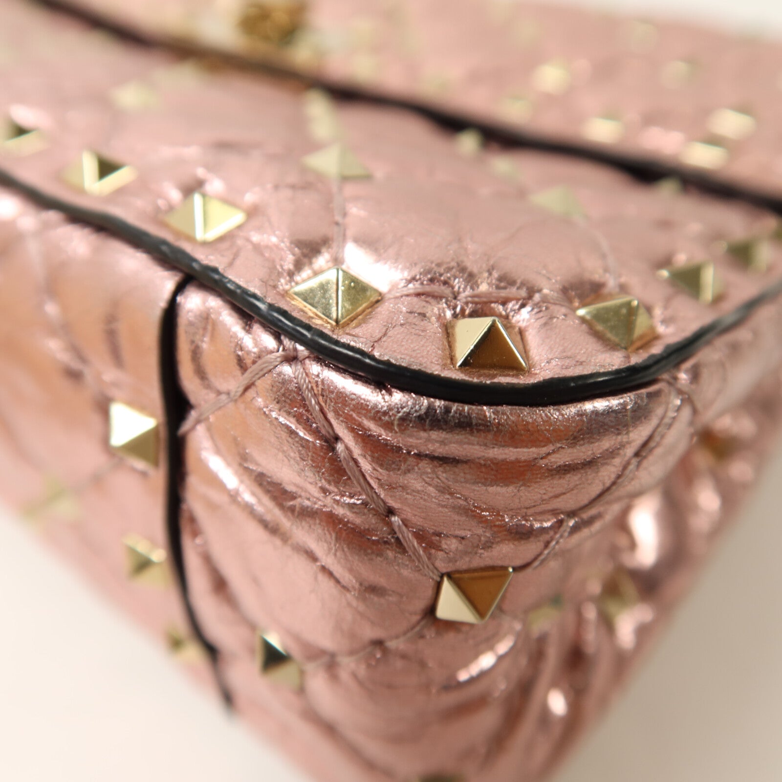Valentino 牛皮皮革Rockstud Spike Medium手挽肩背兩用袋