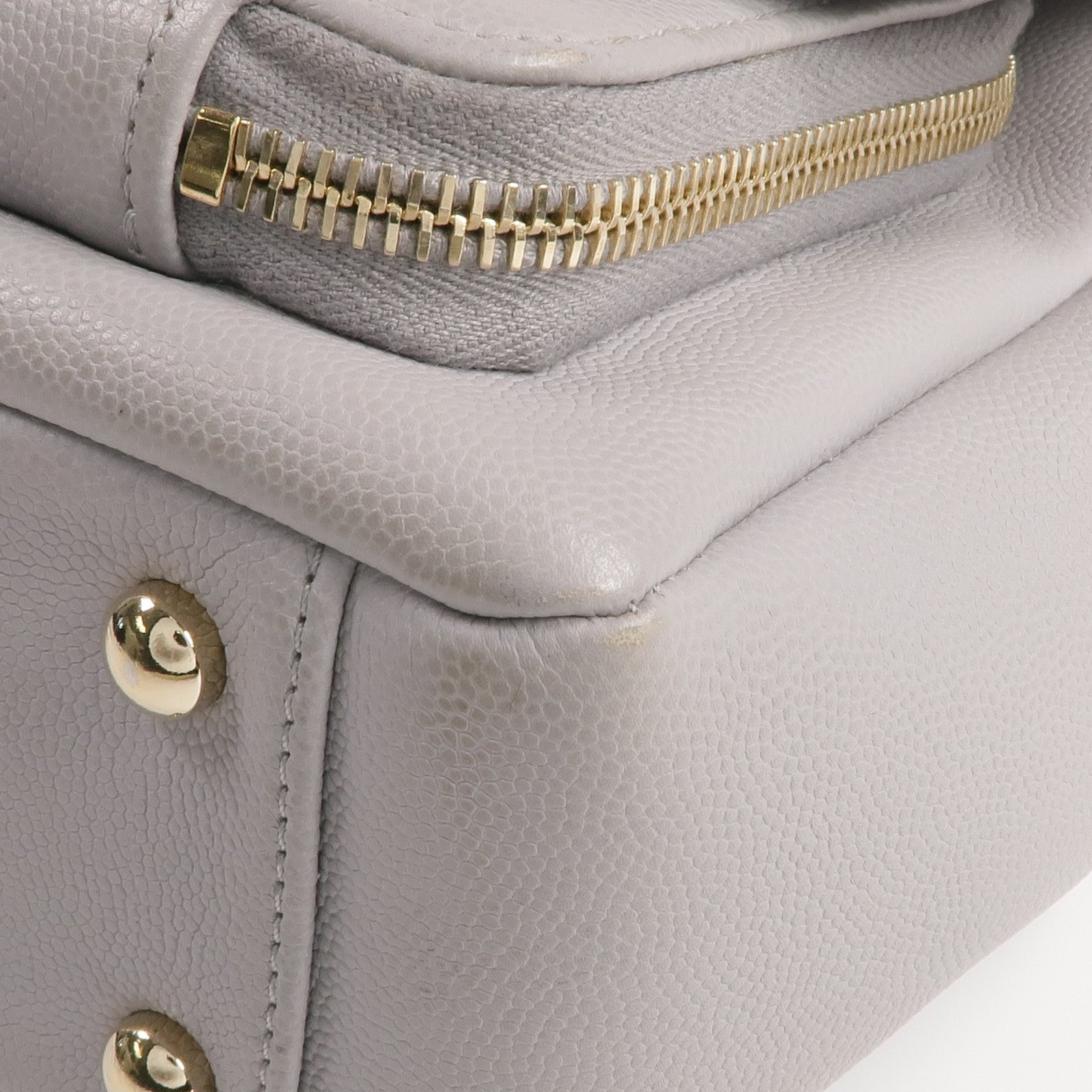 CHANEL 牛皮皮革Business Affinity金扣肩背袋