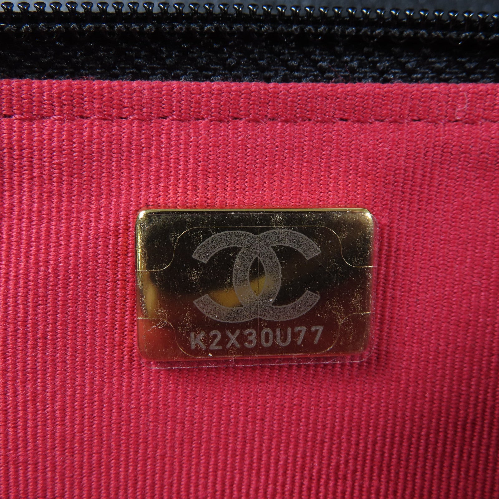 CHANEL 菱格牛皮皮革19 Wallet On Chain金扣鏈帶手挽肩背兩用袋黑色