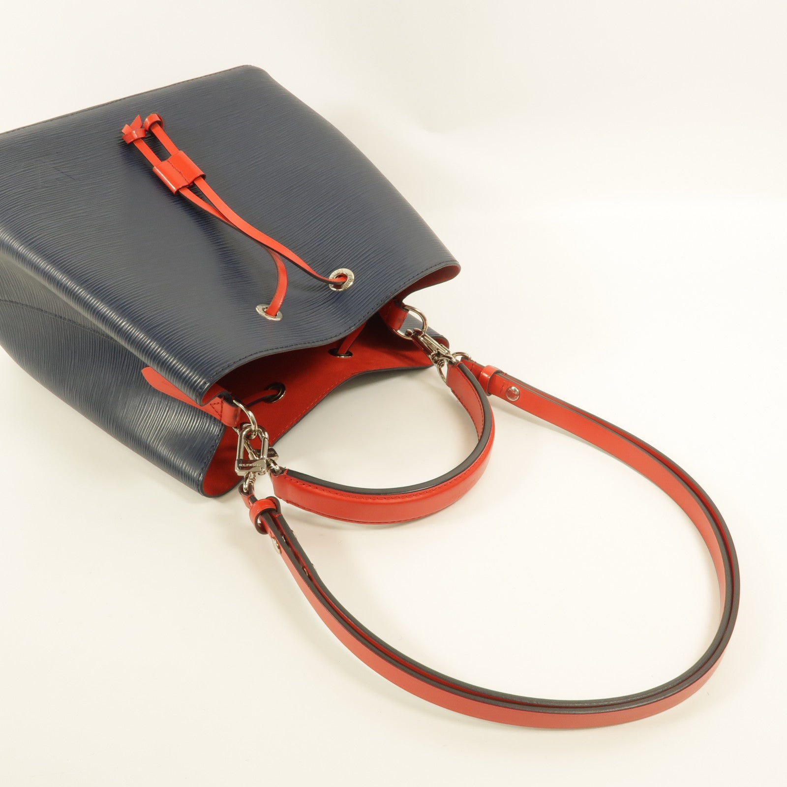 LOUIS VUITTON Epi NeoNoe MM銀扣手挽肩背兩用袋